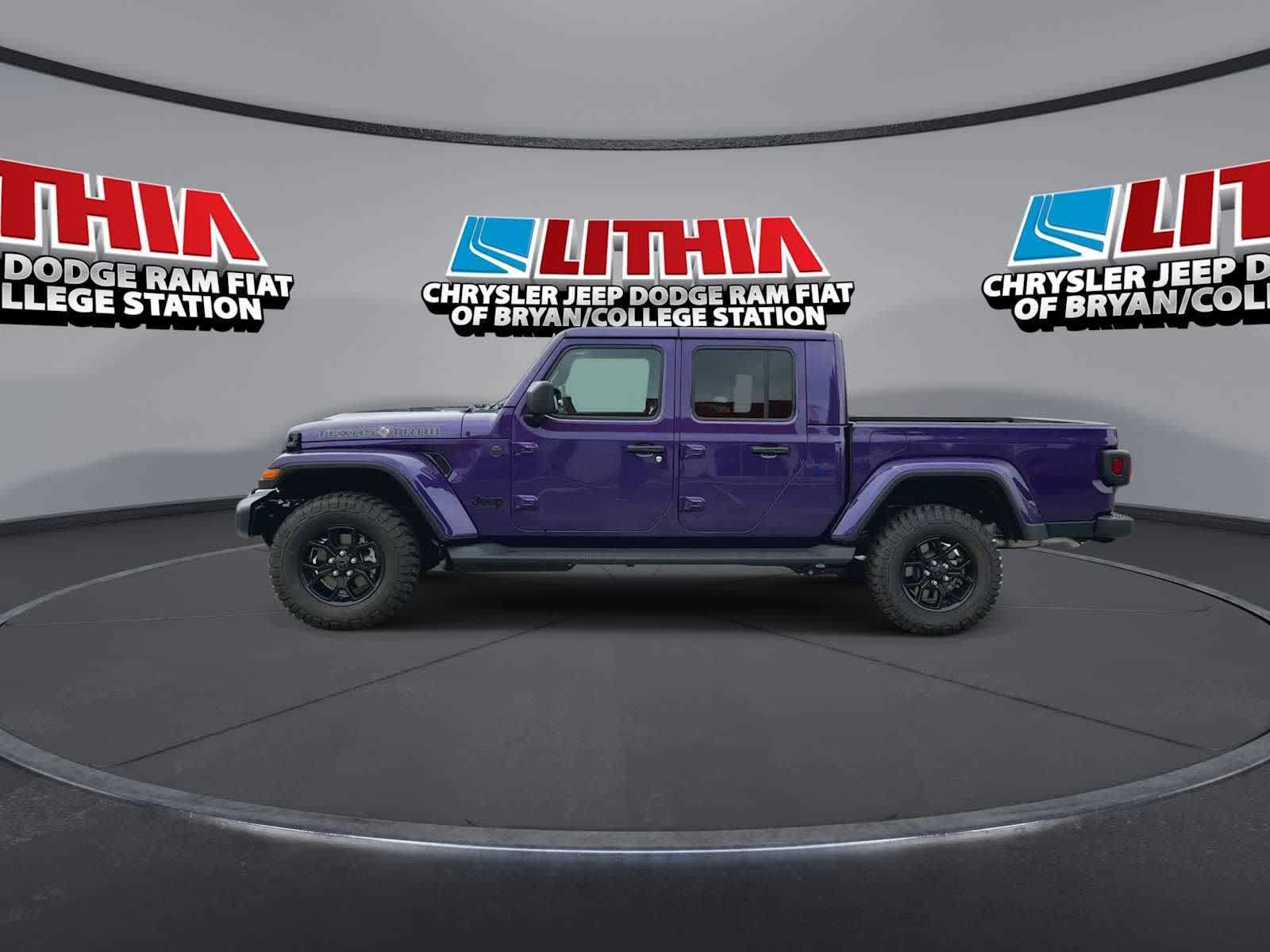 Thumbnail: 2026 Jeep Gladiator - 5