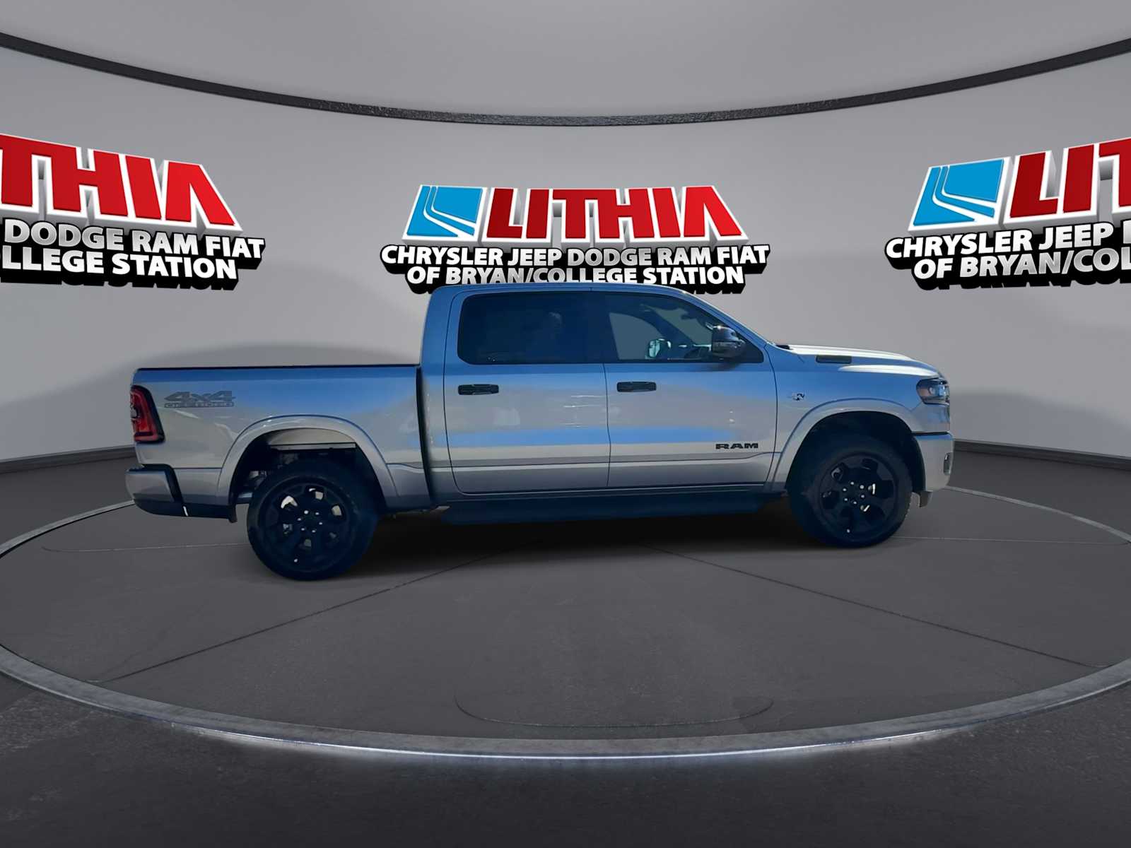 Thumbnail: 2026 RAM 1500 - 9