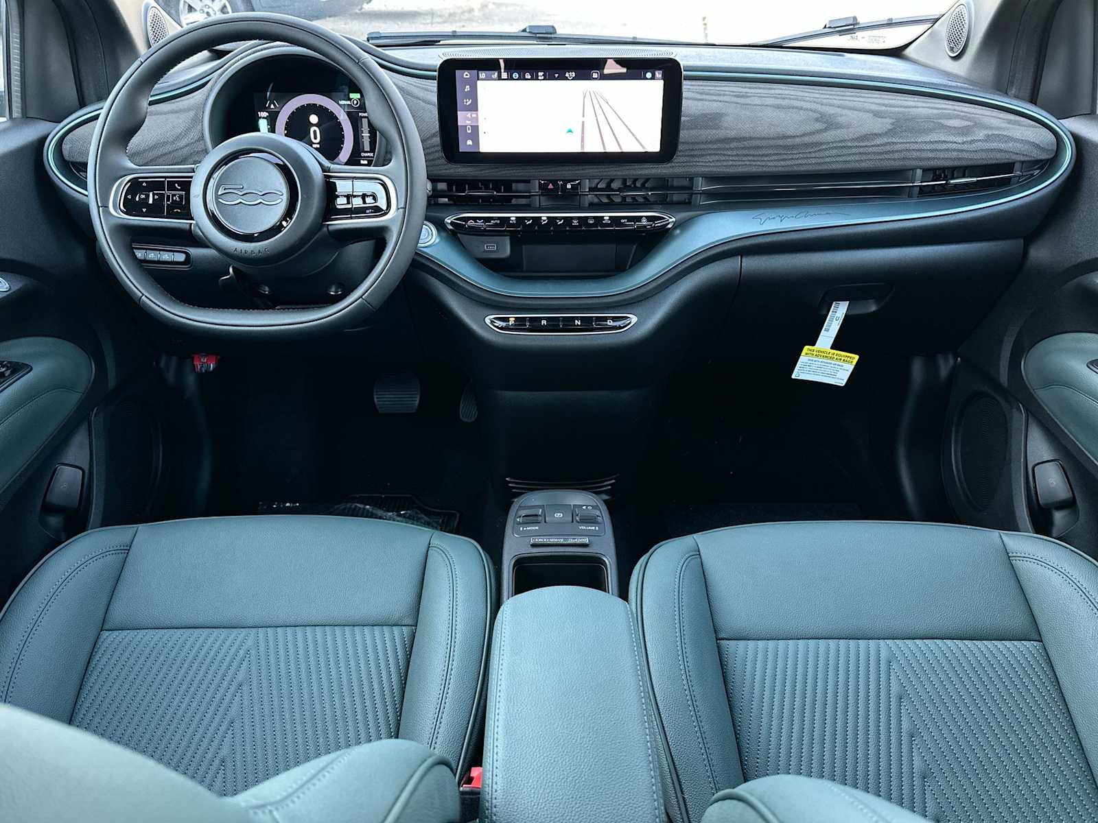 Thumbnail: 2025 Fiat 500e - 25