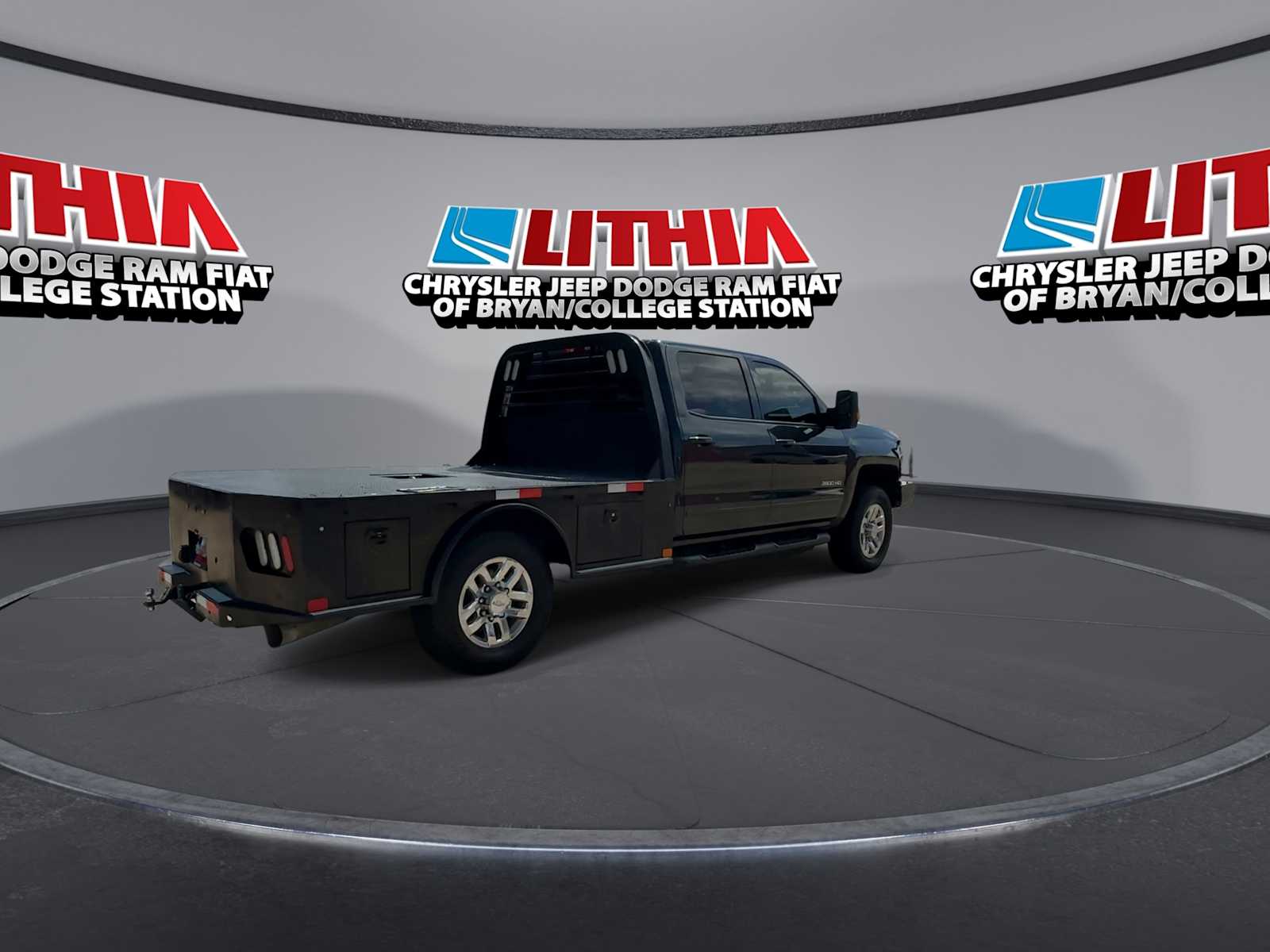 Thumbnail: 2019 Chevrolet Silverado 3500 - 8