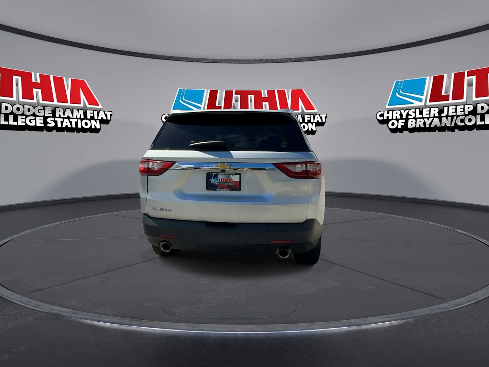 Thumbnail: 2021 Chevrolet Traverse - 7