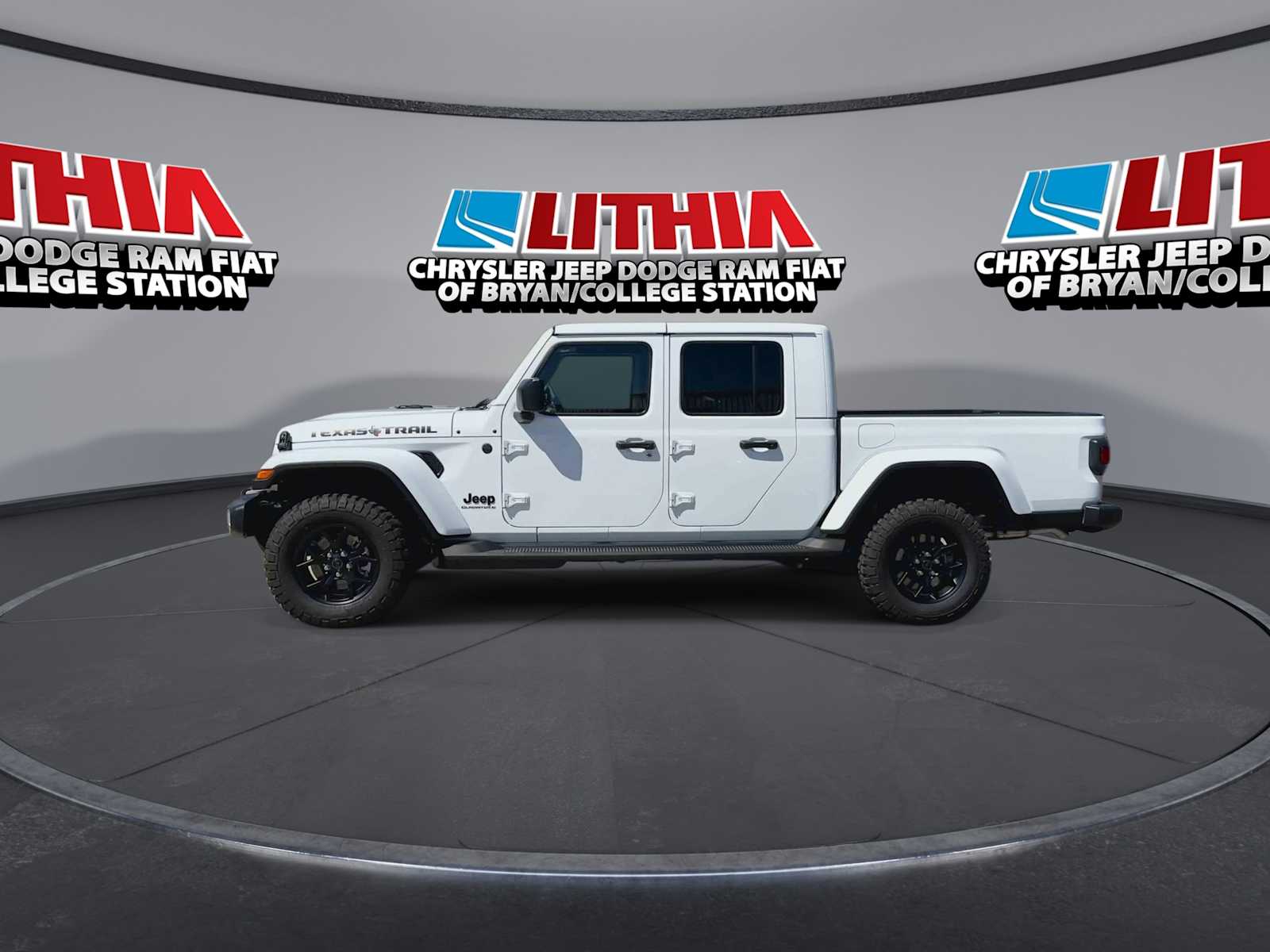 Thumbnail: 2026 Jeep Gladiator - 5