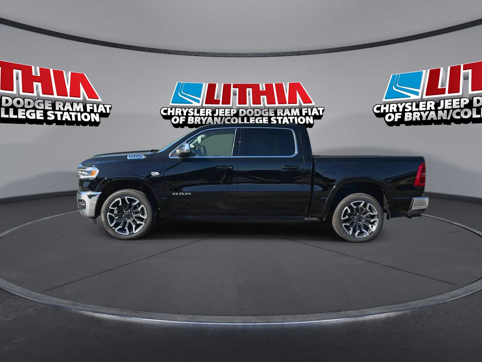 Thumbnail: 2026 RAM 1500 - 5