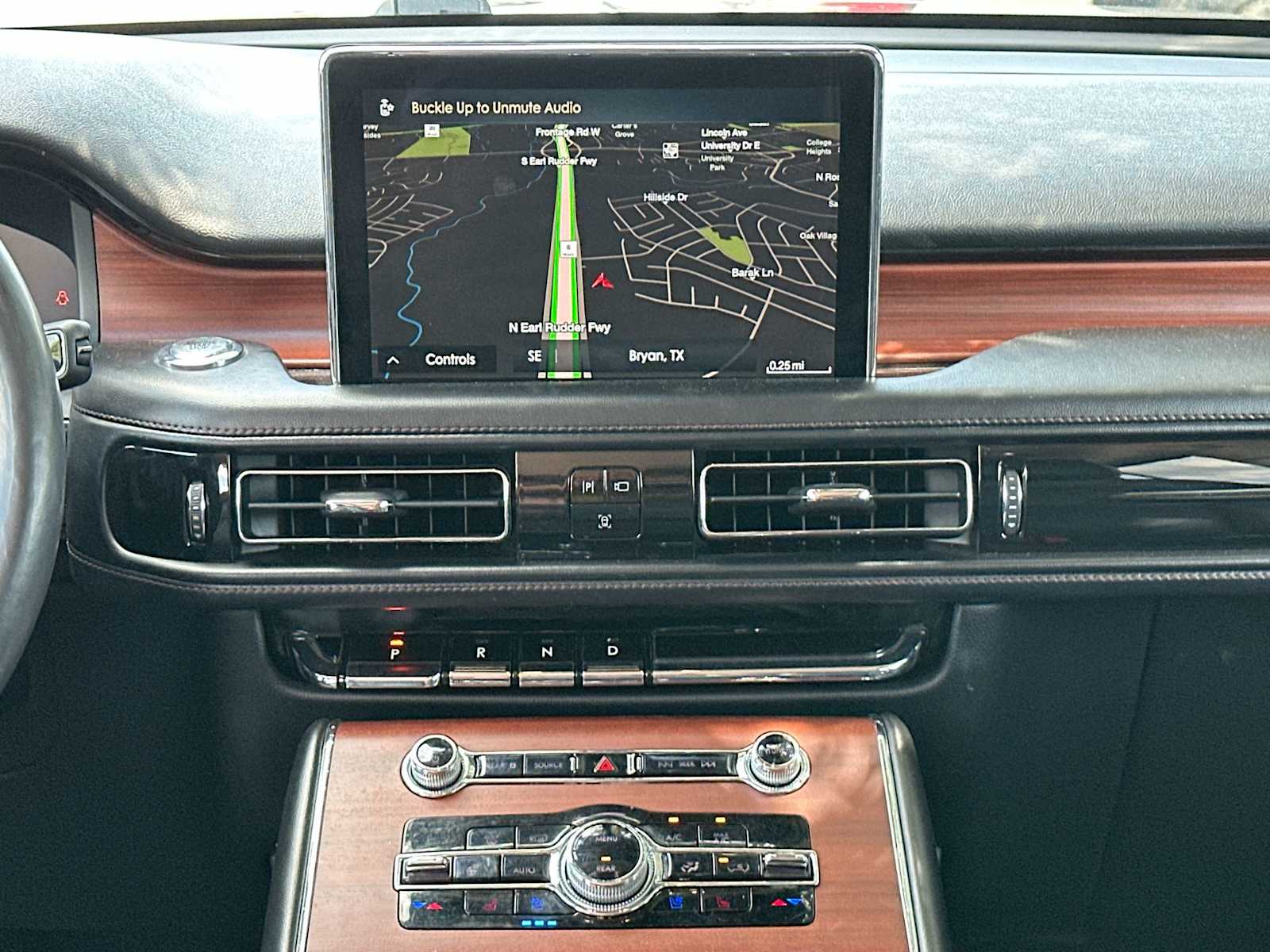 Thumbnail: 2021 Lincoln Aviator - 26