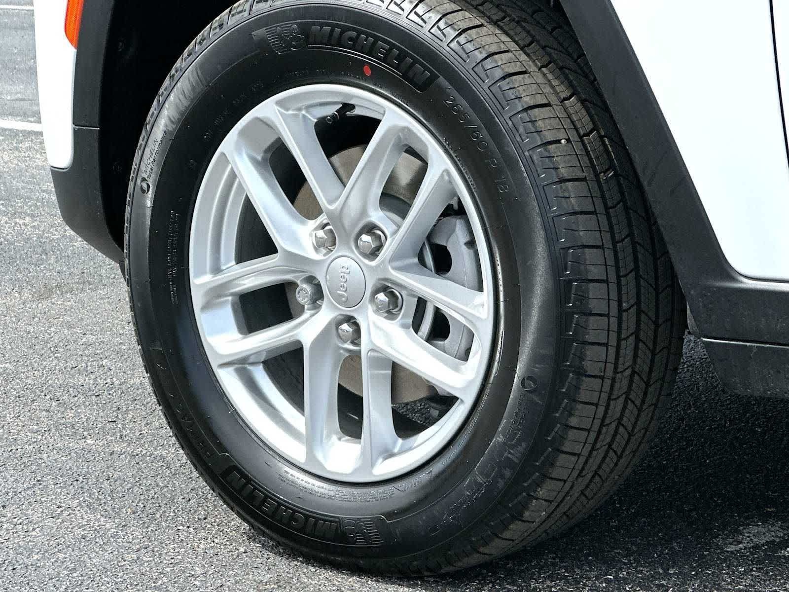 Thumbnail: 2026 Jeep Grand Cherokee - 11