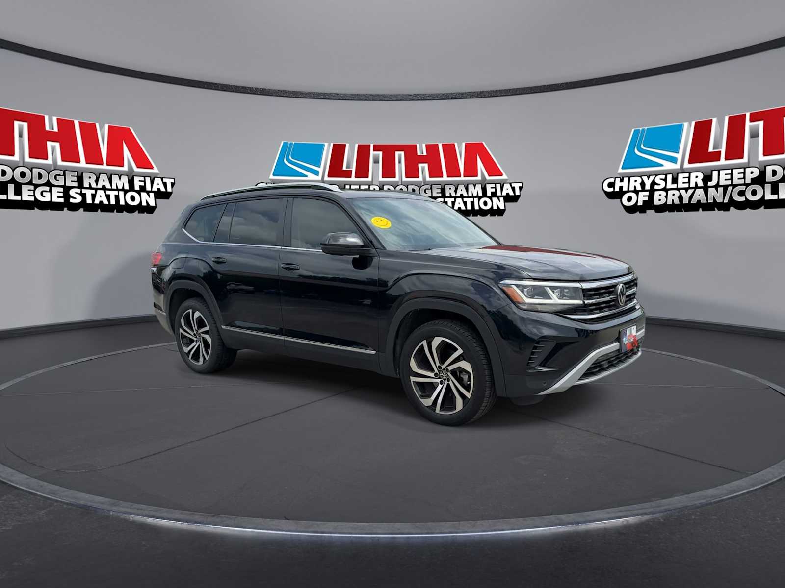 Used 2023 Volkswagen Atlas SEL with VIN 1V2BR2CA8PC557941 for sale in Bryan, TX