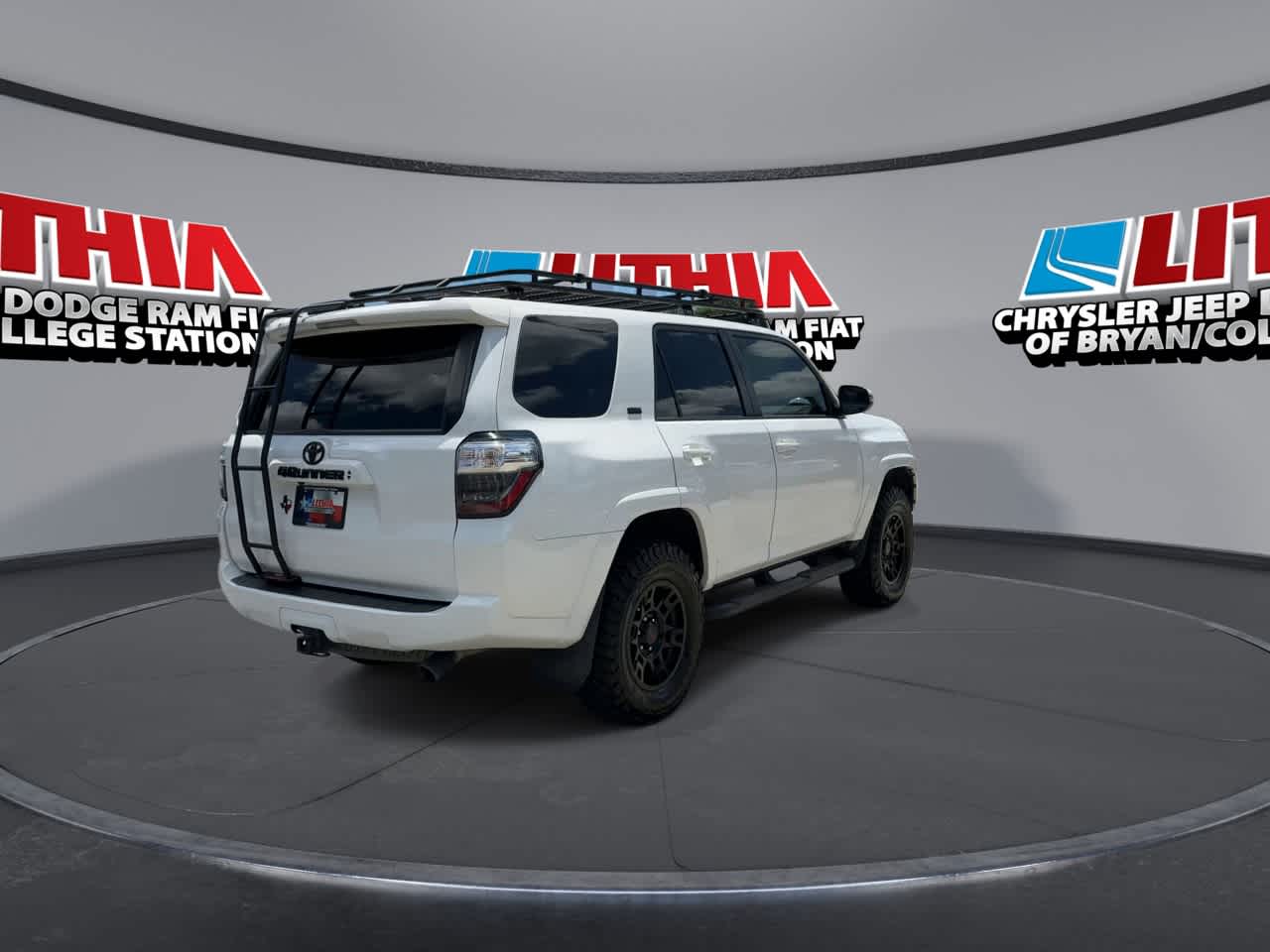 Thumbnail: 2021 Toyota 4Runner - 8