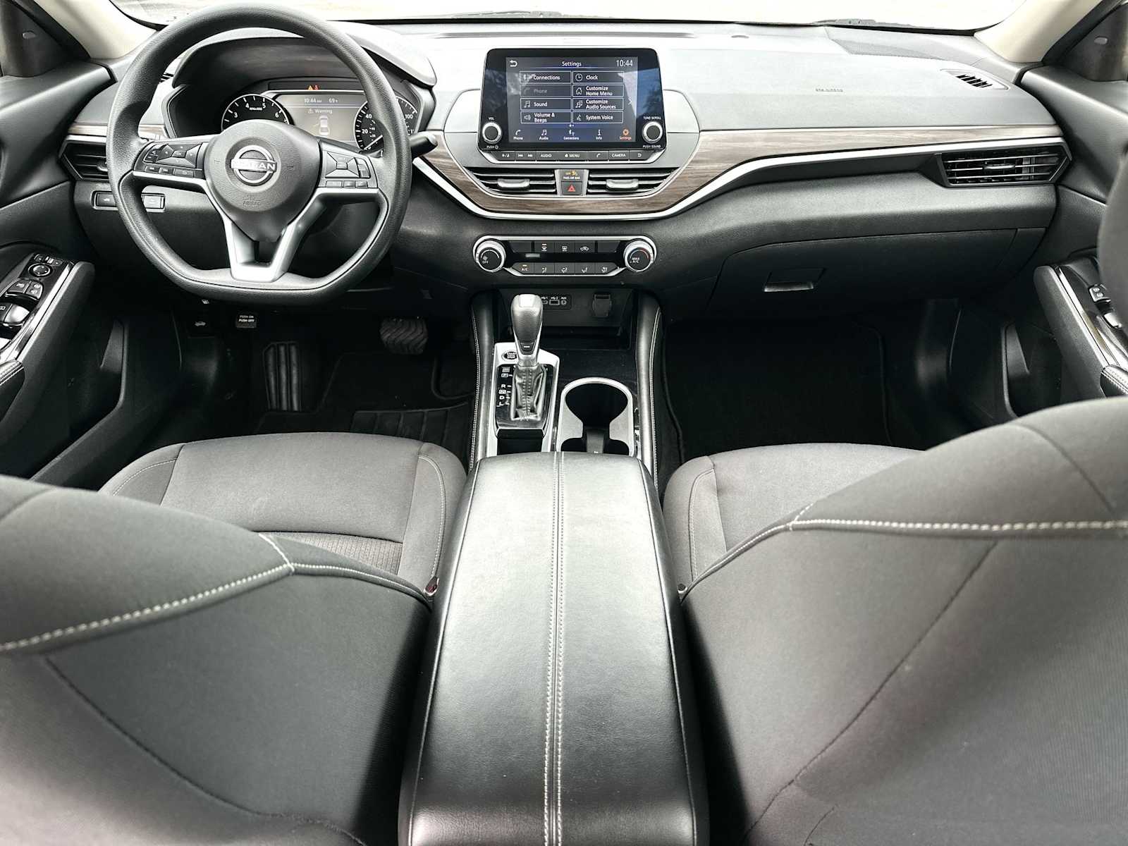 Thumbnail: 2023 Nissan Altima - 25