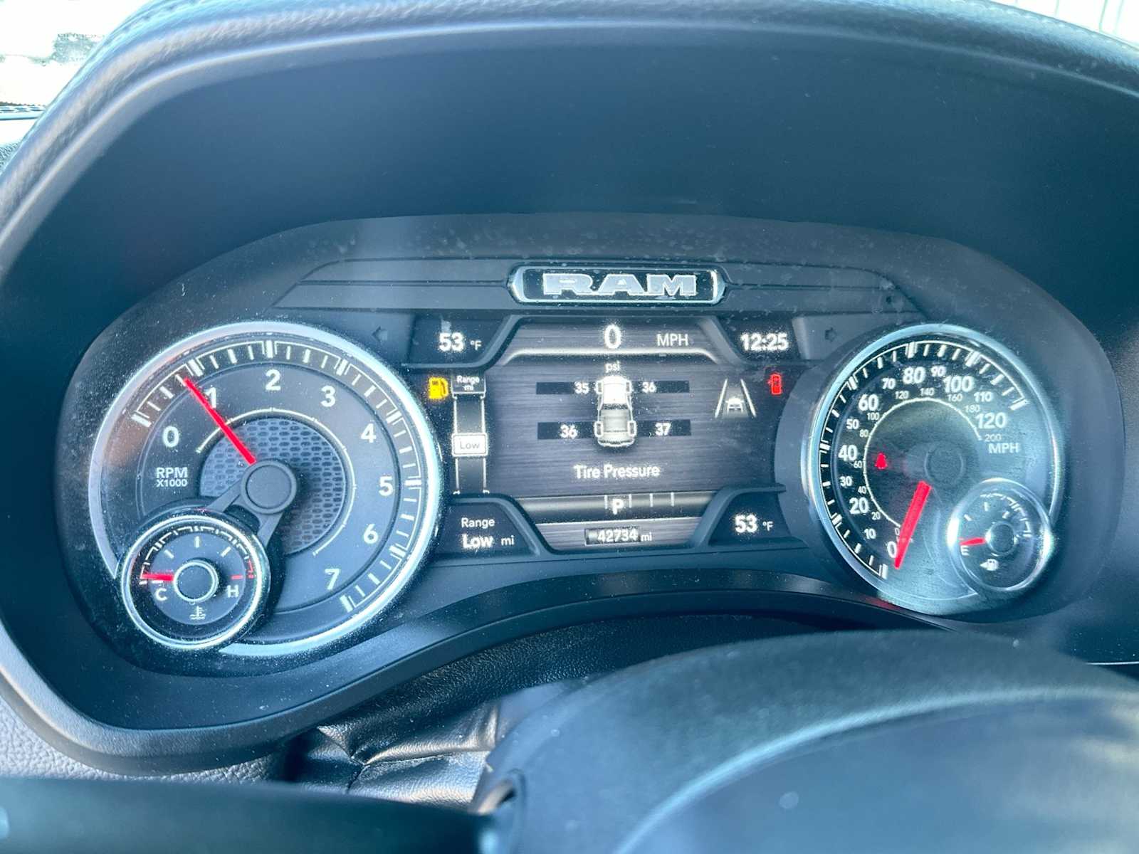 Thumbnail: 2025 RAM 1500 - 19