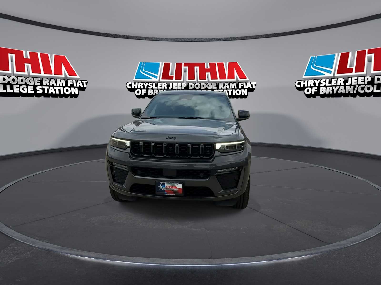 Thumbnail: 2026 Jeep Grand Cherokee - 3