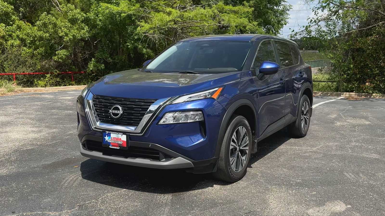 Thumbnail: 2023 Nissan Rogue - 3