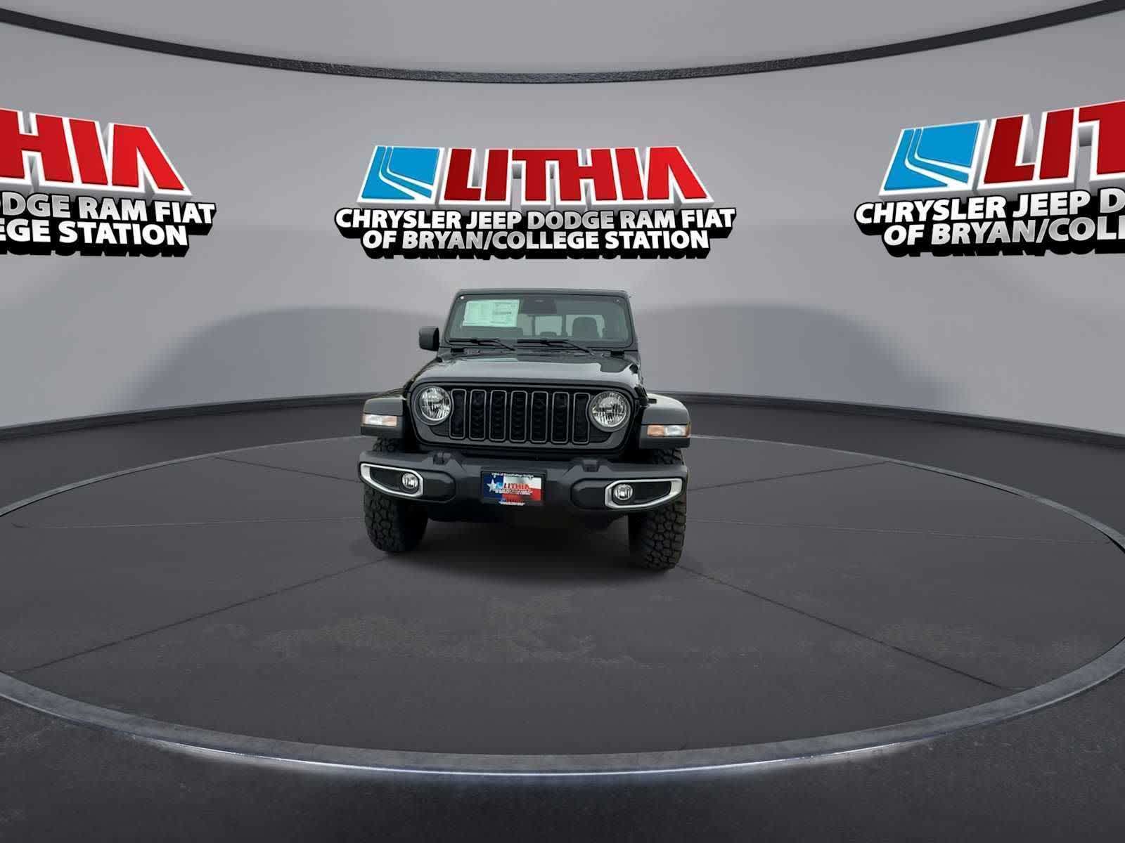 Thumbnail: 2026 Jeep Gladiator - 3