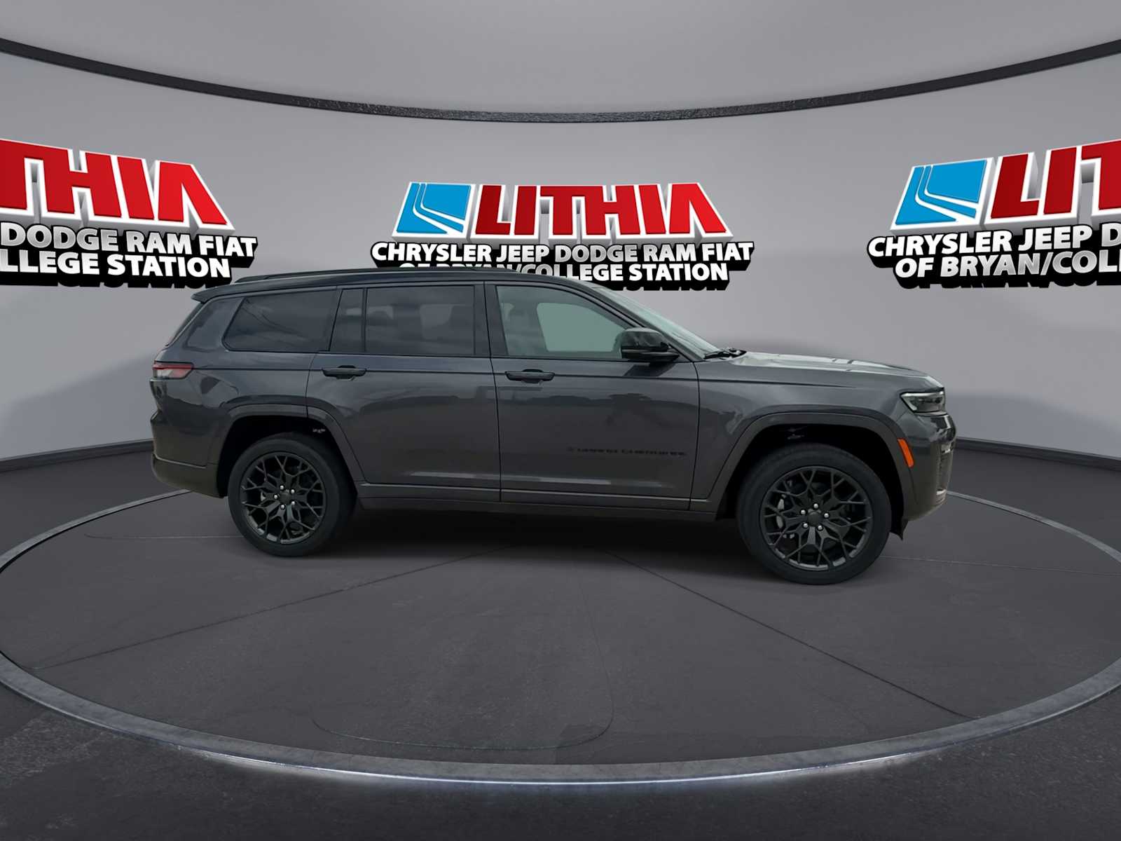 Thumbnail: 2026 Jeep Grand Cherokee - 9