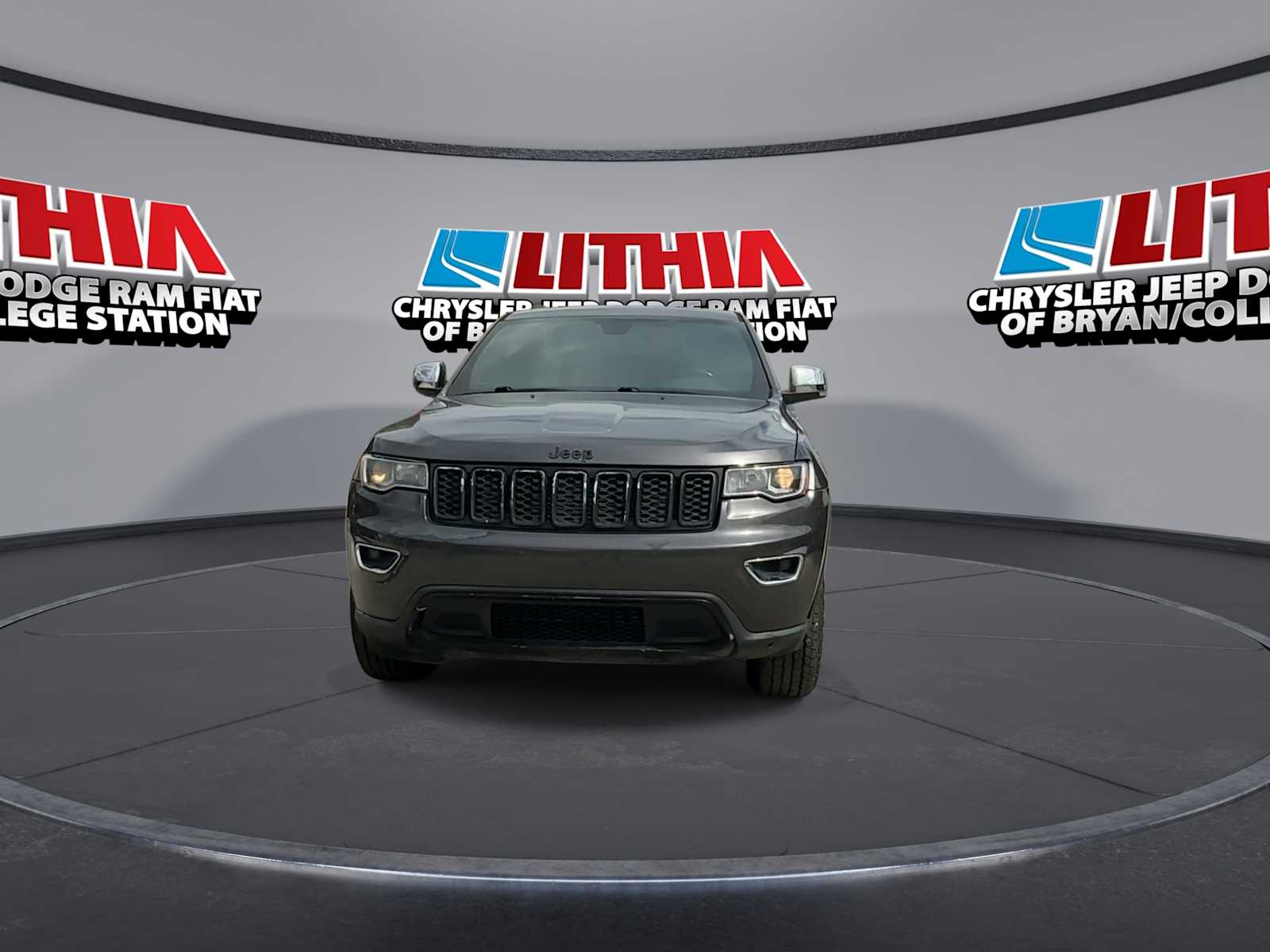 2020 Jeep Grand Cherokee Limited photo 3