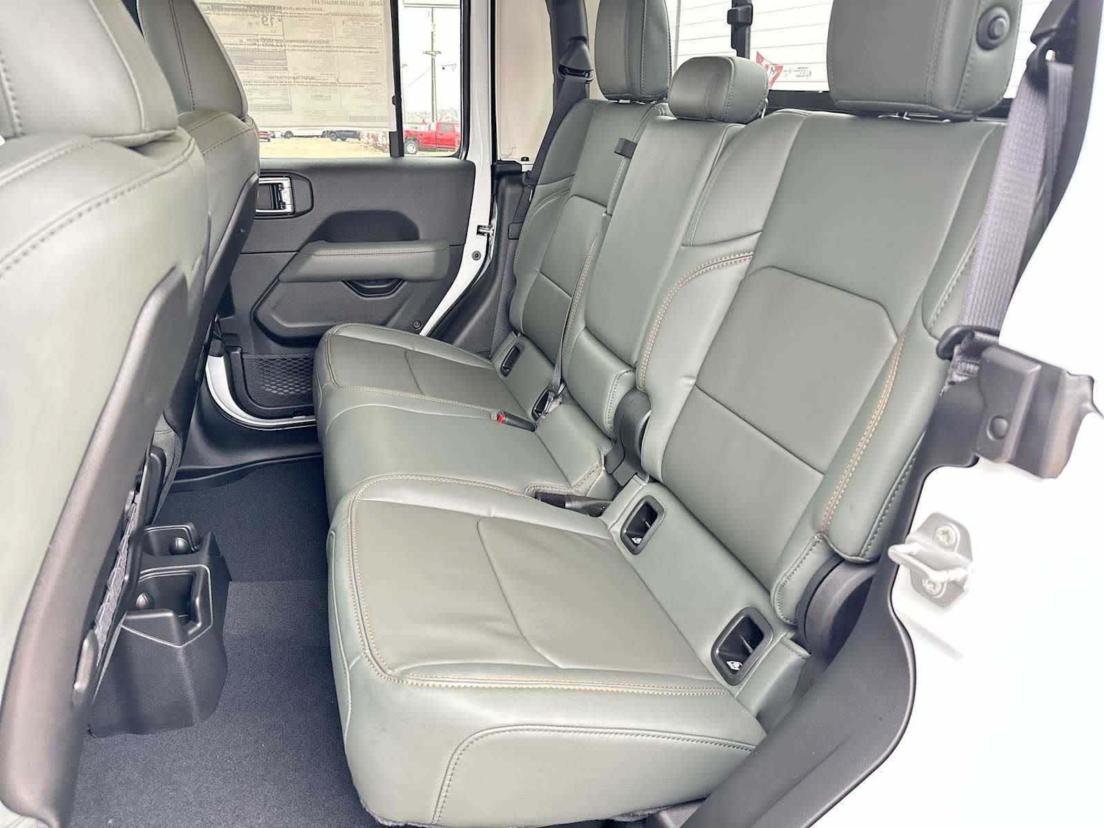 Thumbnail: 2026 Jeep Gladiator - 23