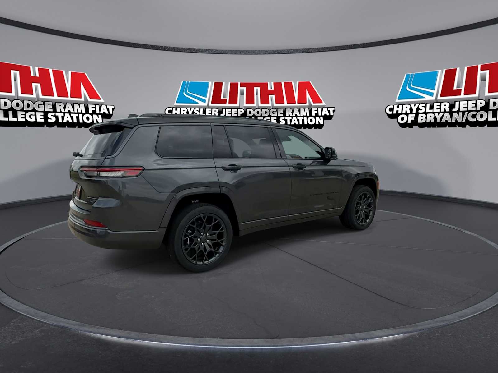 Thumbnail: 2026 Jeep Grand Cherokee - 8