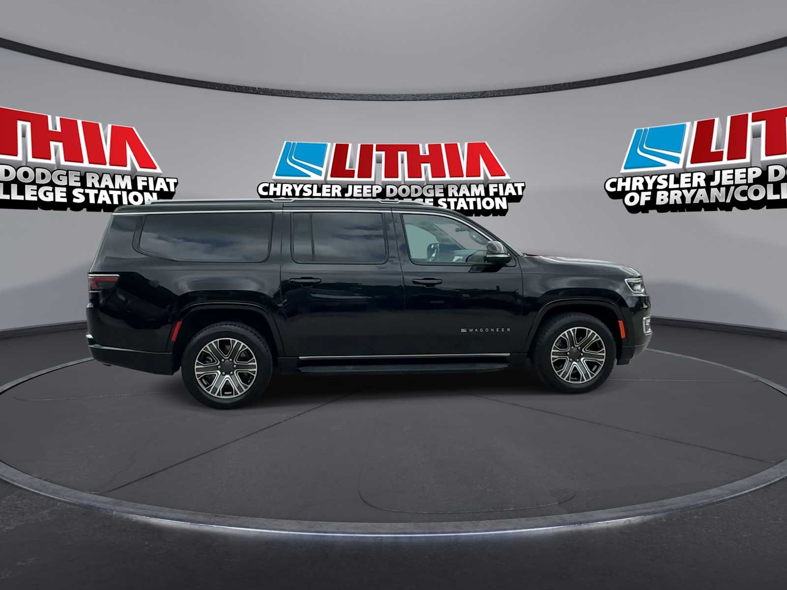 Thumbnail: 2024 Jeep Wagoneer - 9