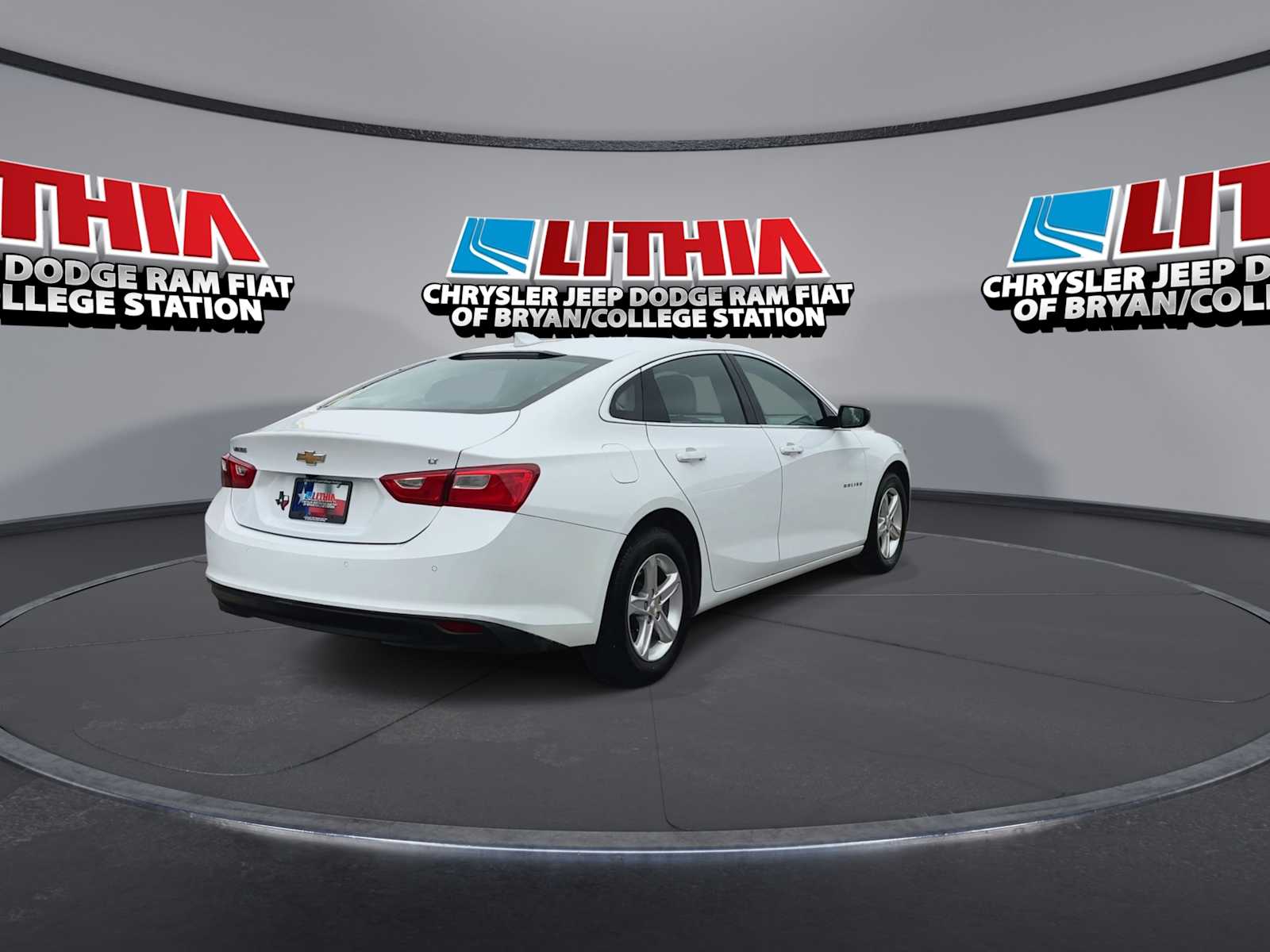 Thumbnail: 2024 Chevrolet Malibu - 8