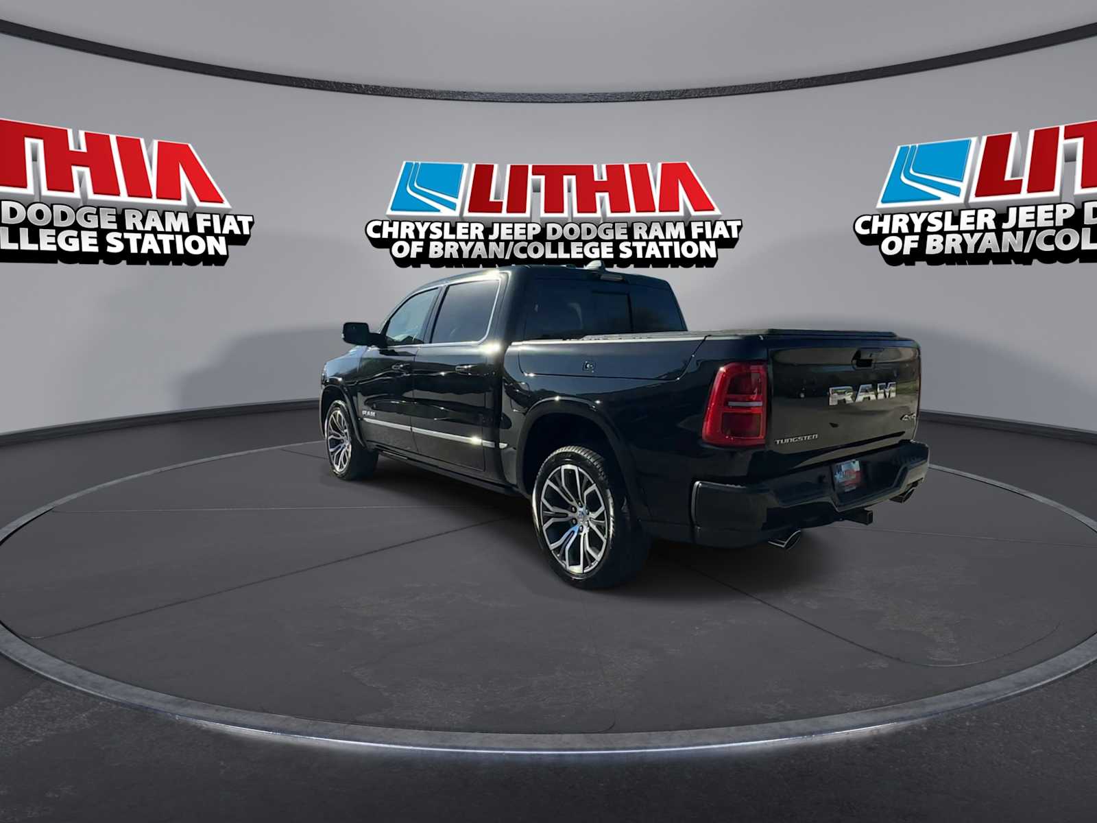 Thumbnail: 2026 RAM 1500 - 6