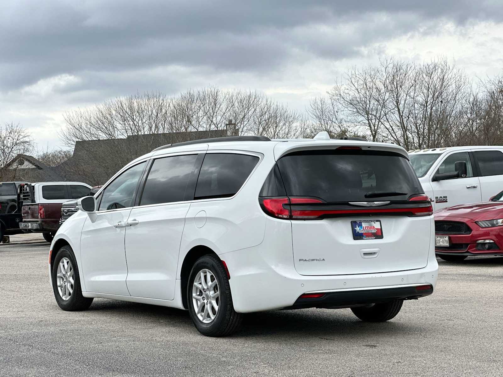 Thumbnail: 2022 Chrysler Pacifica - 13