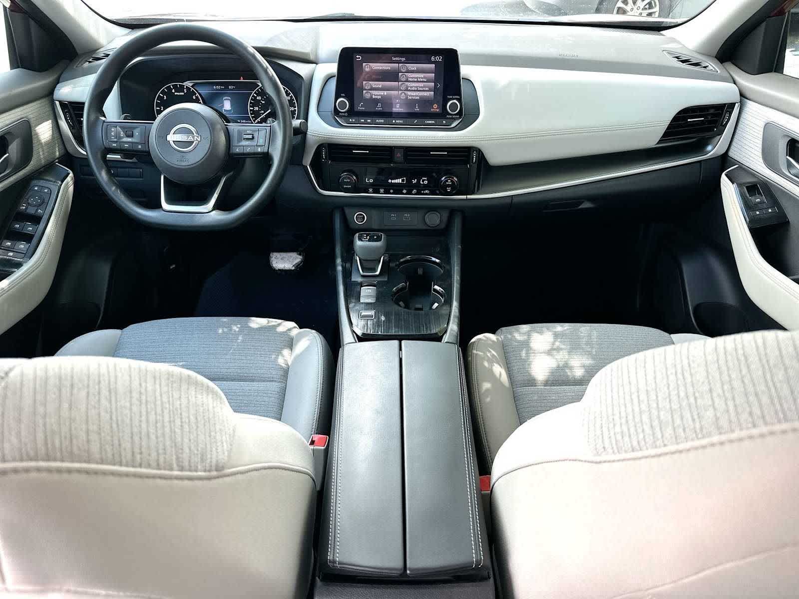 Thumbnail: 2023 Nissan Rogue - 25