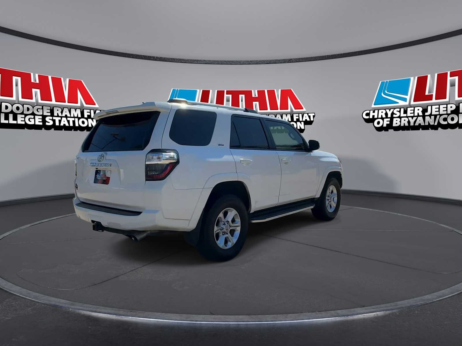 Thumbnail: 2022 Toyota 4Runner - 8