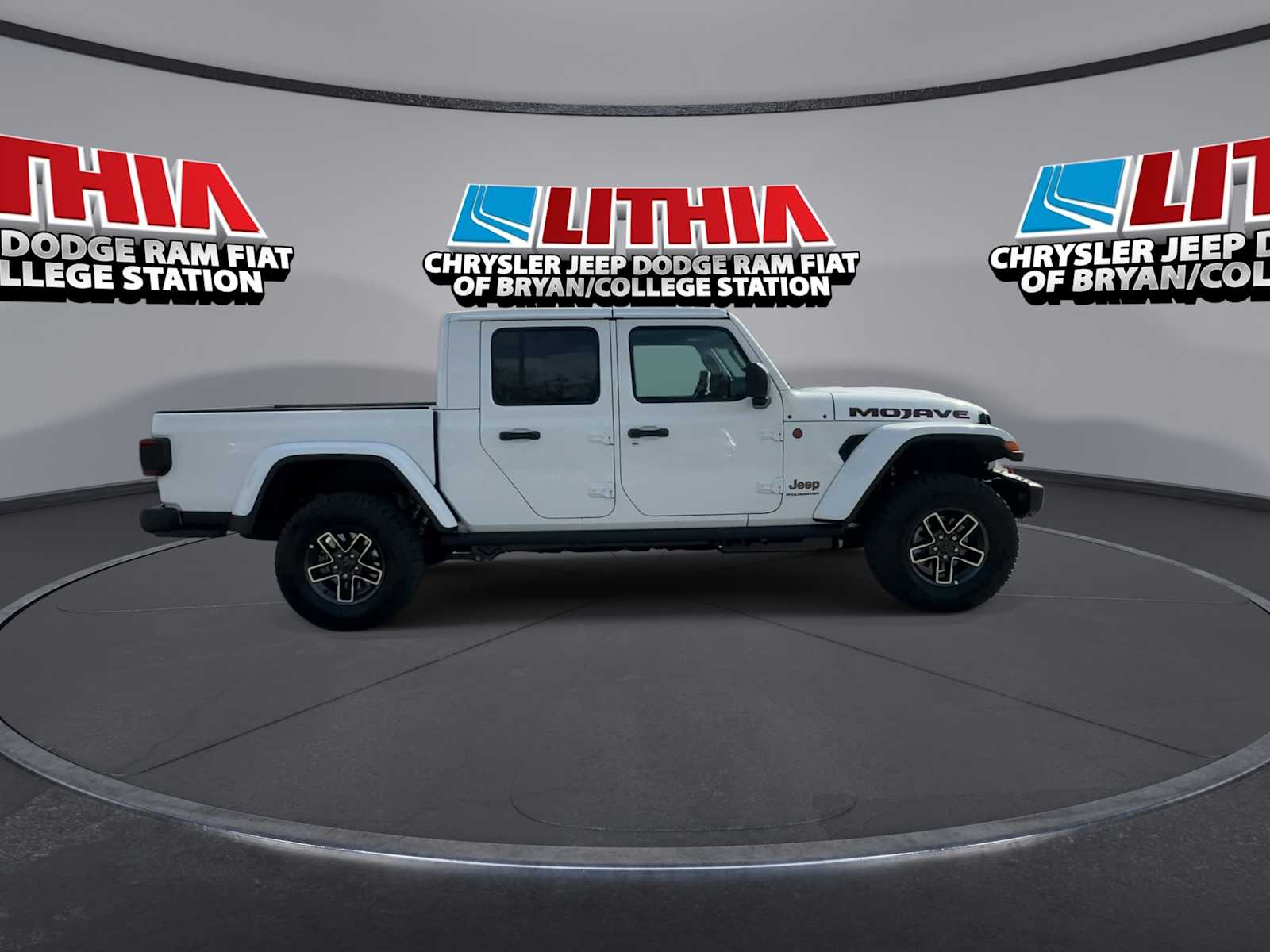 Thumbnail: 2026 Jeep Gladiator - 9