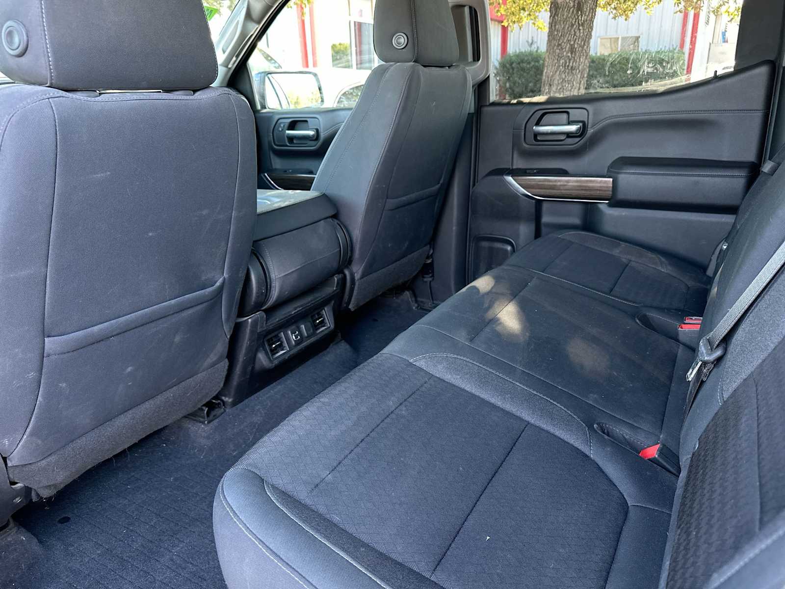 Thumbnail: 2019 Chevrolet Silverado 1500 - 24