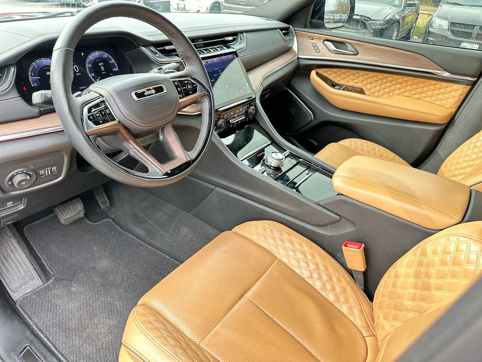 Thumbnail: 2024 Jeep Grand Cherokee - 18