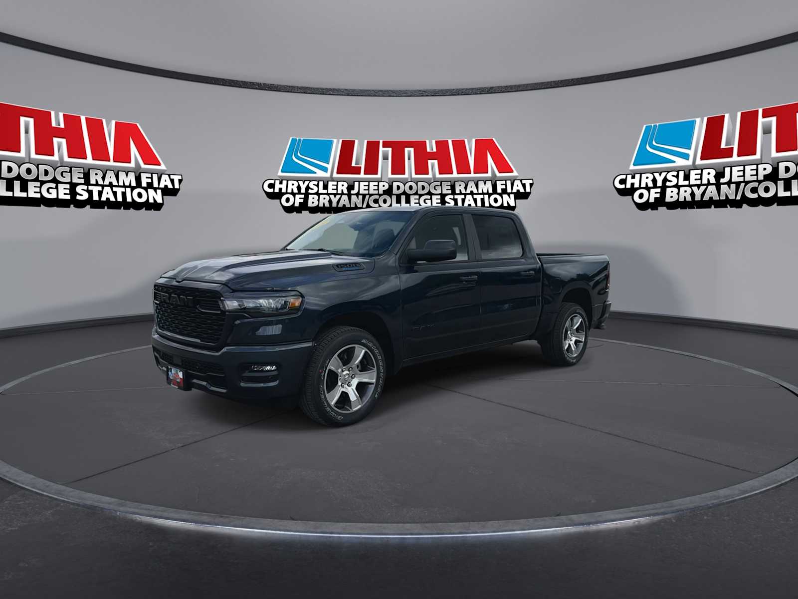 Thumbnail: 2026 RAM 1500 - 4