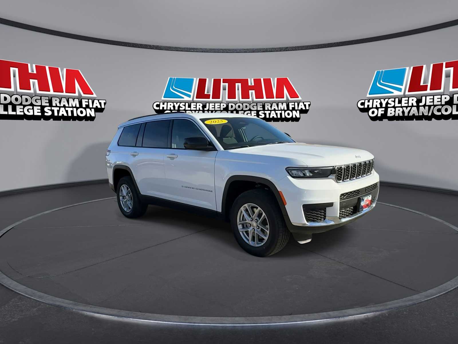 Thumbnail: 2025 Jeep Grand Cherokee - 2