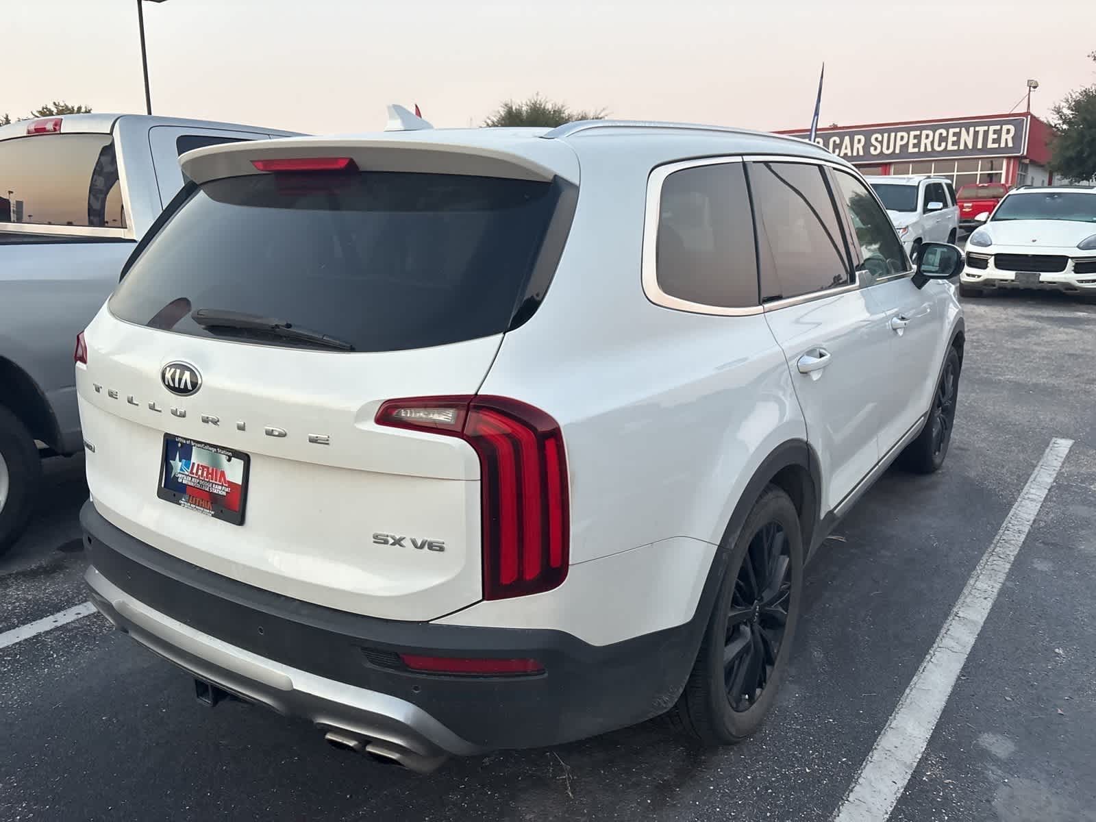 Thumbnail: 2020 Kia Telluride - 3
