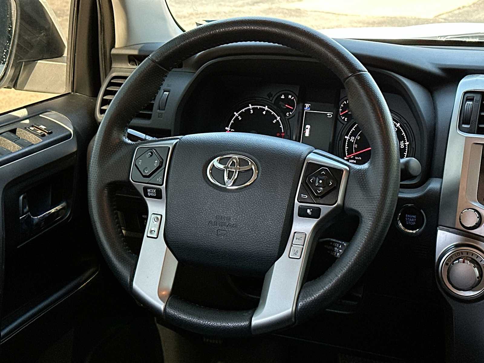 Thumbnail: 2022 Toyota 4Runner - 27