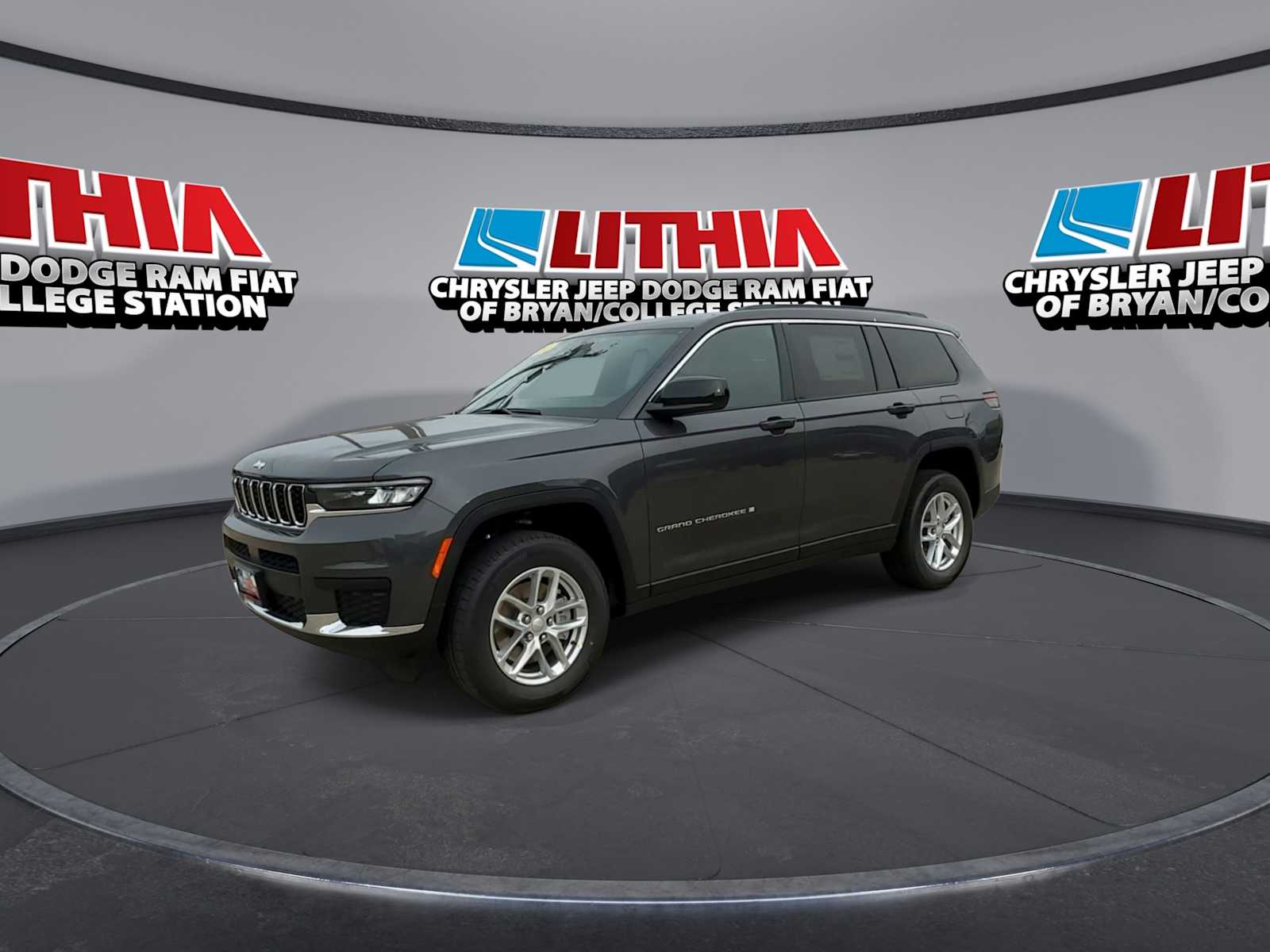 Thumbnail: 2025 Jeep Grand Cherokee - 4