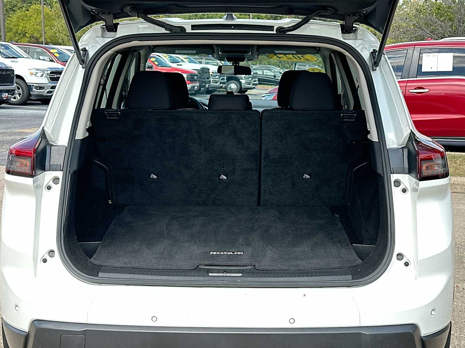 Thumbnail: 2024 Nissan Rogue - 28