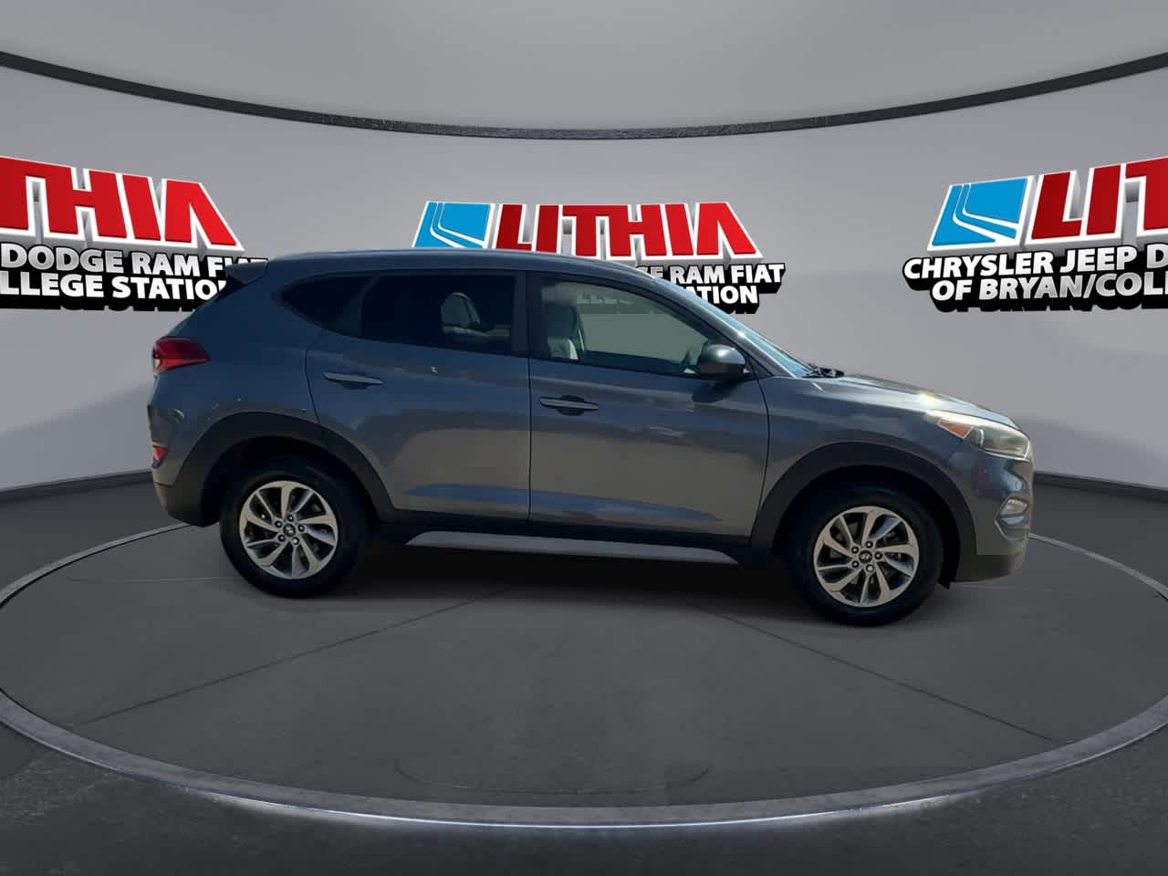 Thumbnail: 2018 Hyundai Tucson - 9