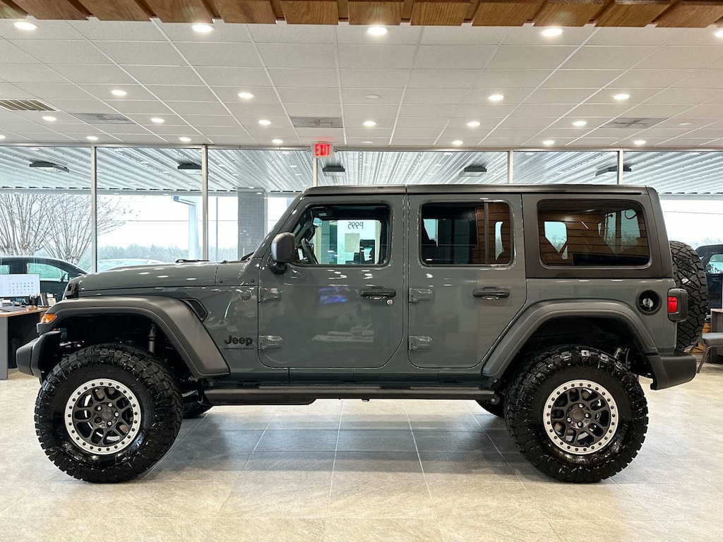 New 2026 Jeep Wrangler 4-DOOR SPORT Sport Utility