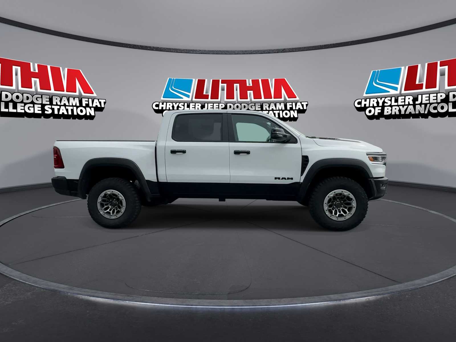 Thumbnail: 2026 RAM 1500 - 9