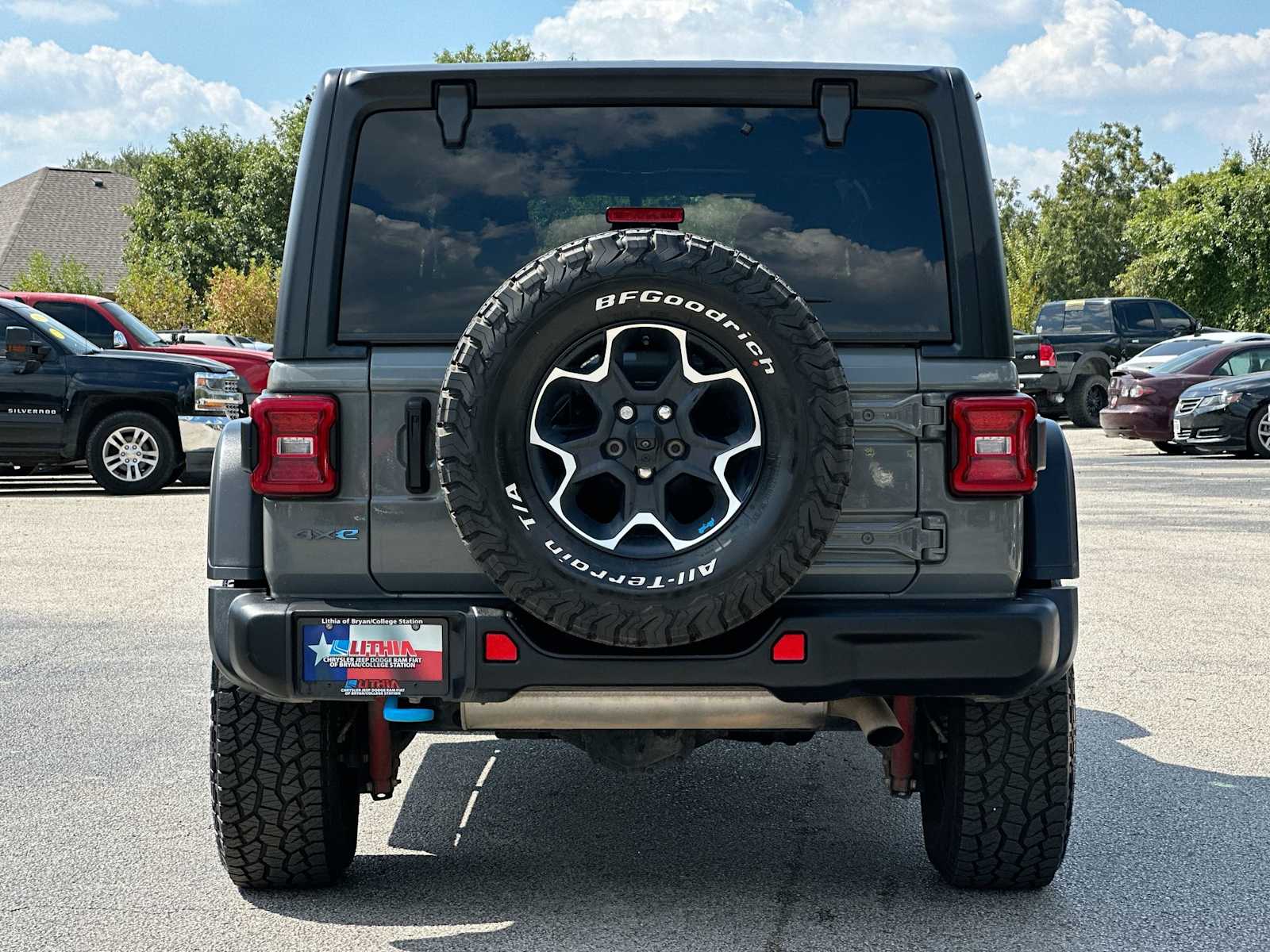 Thumbnail: 2023 Jeep Wrangler - 14