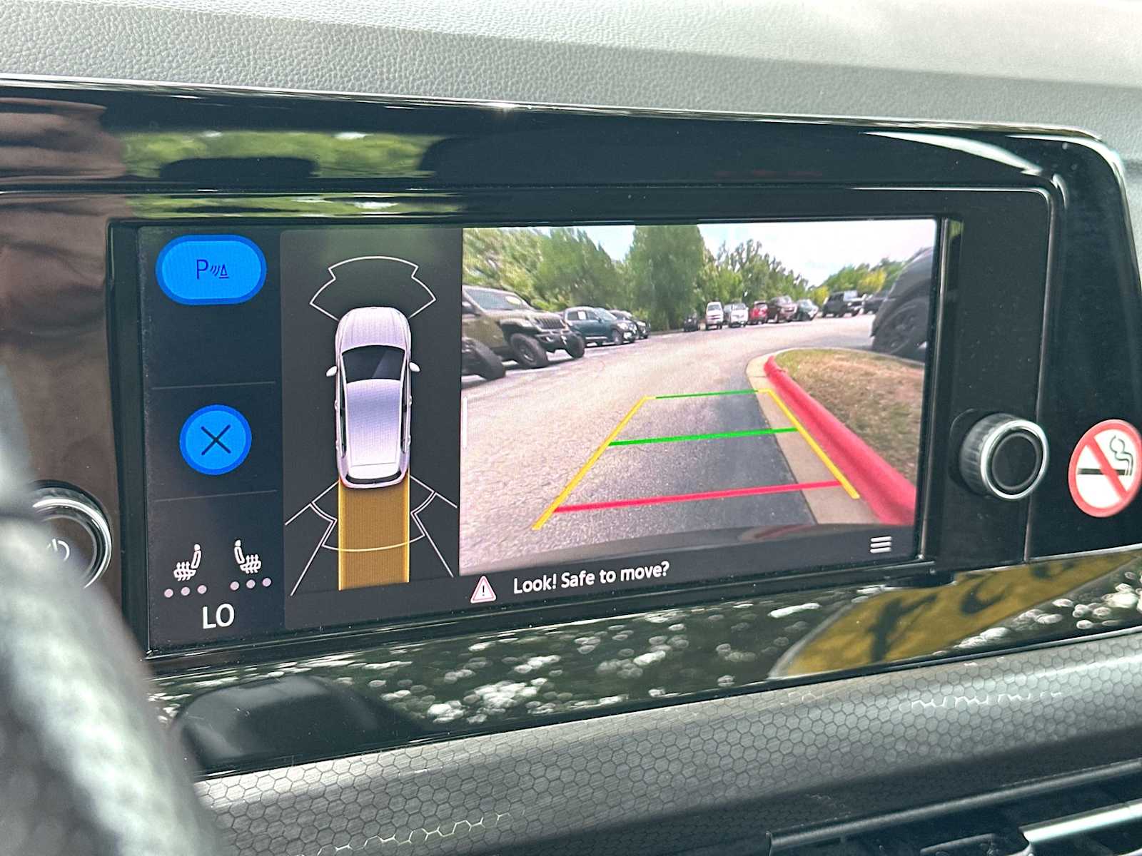 Thumbnail: 2024 Volkswagen Golf - 20