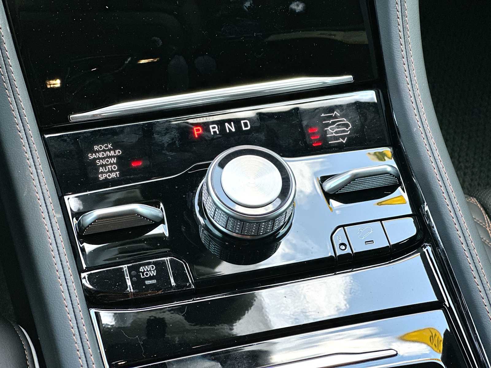 Thumbnail: 2026 Jeep Grand Cherokee - 21