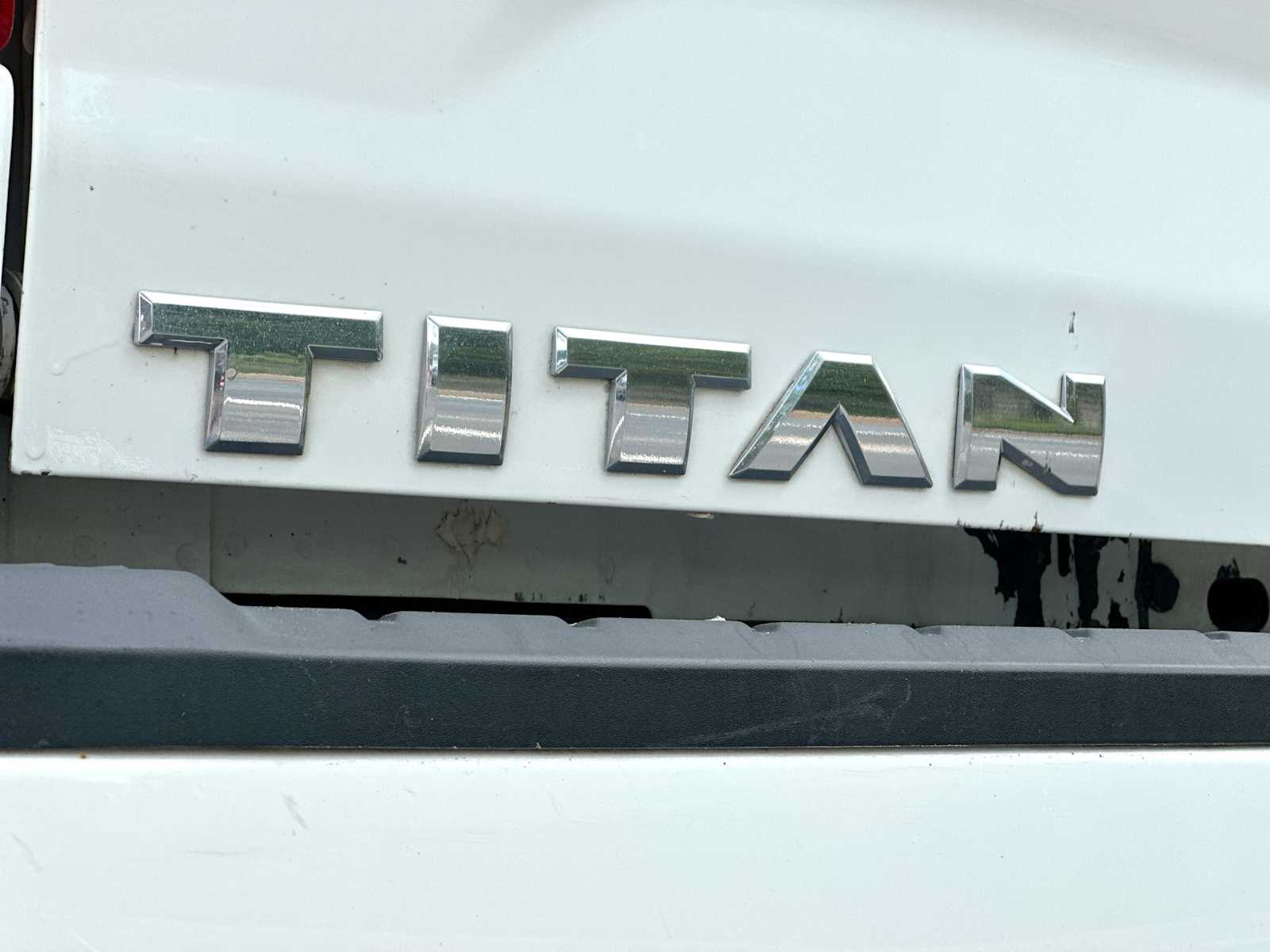Thumbnail: 2022 Nissan Titan - 15