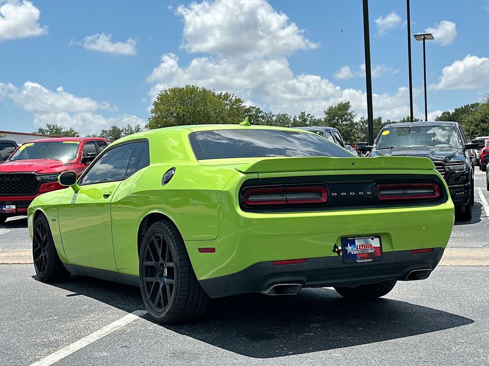 Thumbnail: 2015 Dodge Challenger - 13