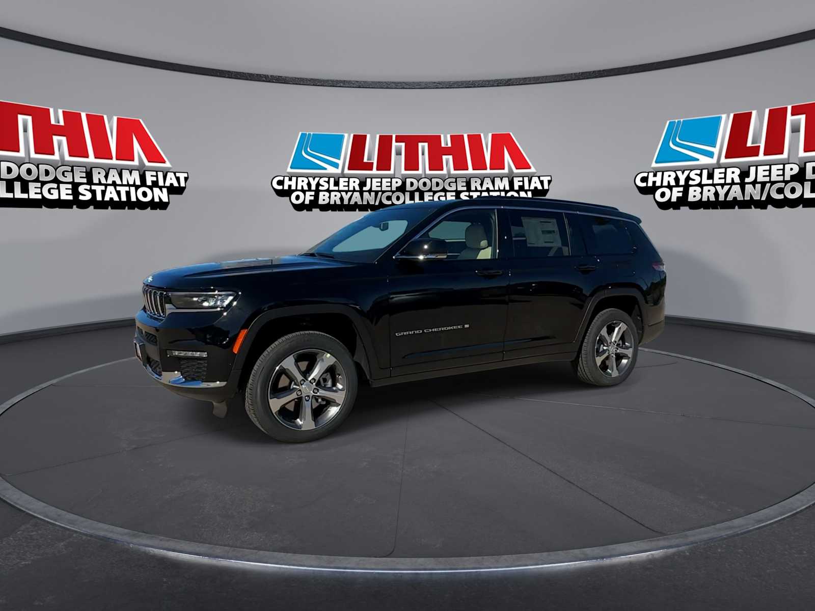 Thumbnail: 2025 Jeep Grand Cherokee - 4