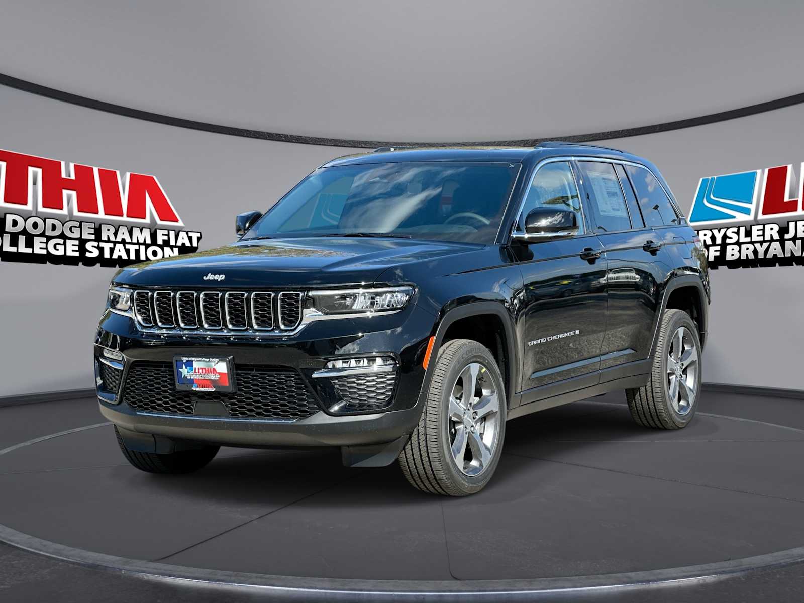 Thumbnail: 2025 Jeep Grand Cherokee - 1