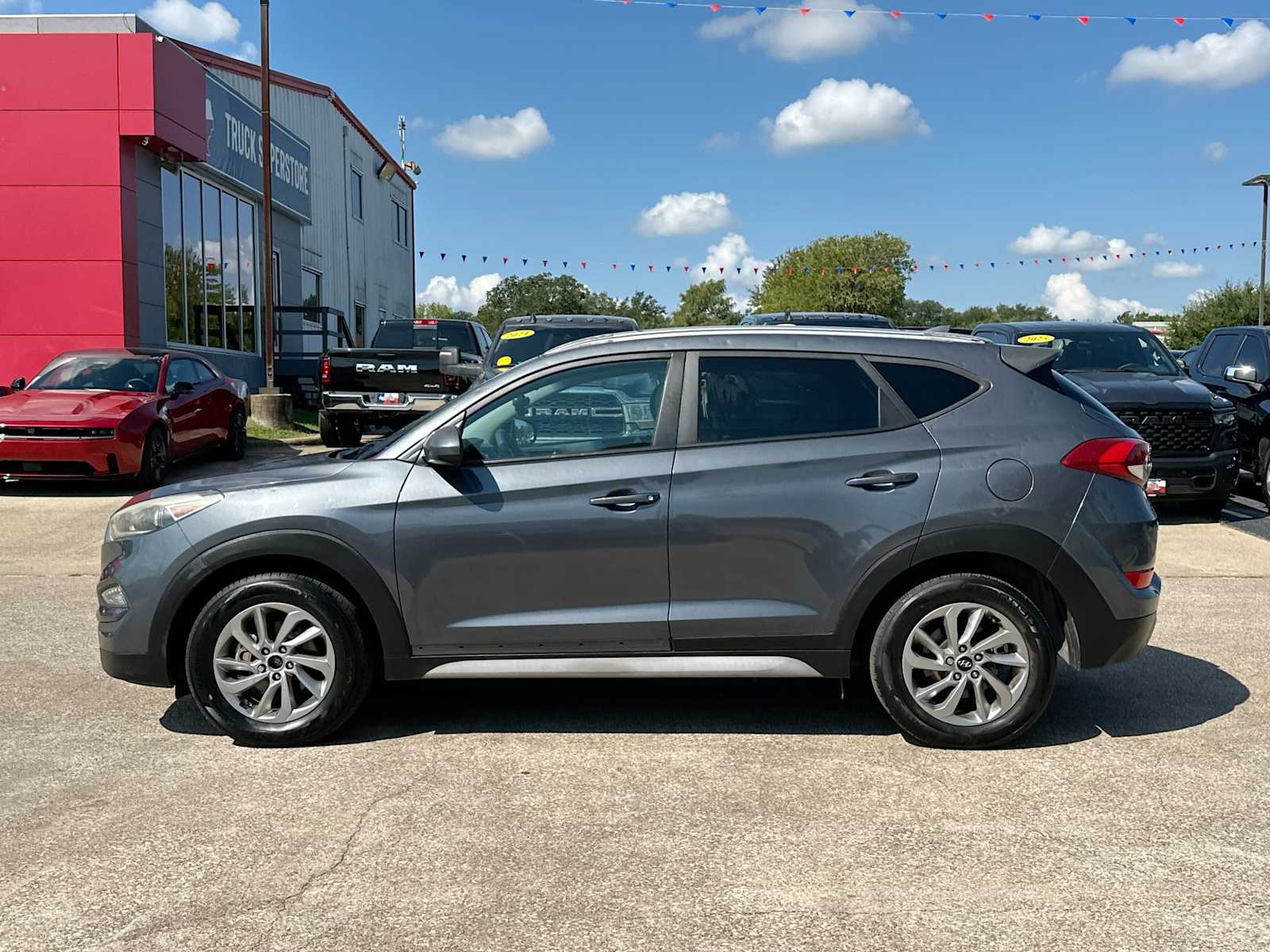 Thumbnail: 2018 Hyundai Tucson - 12