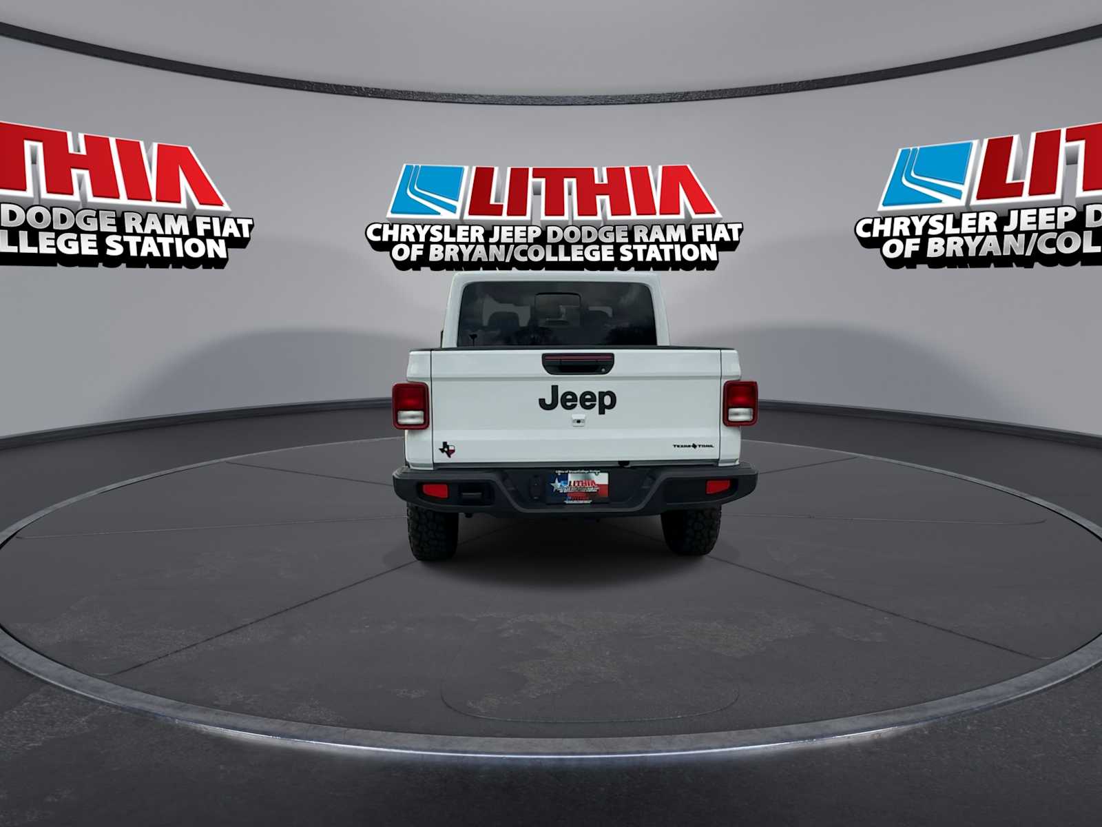 Thumbnail: 2026 Jeep Gladiator - 7