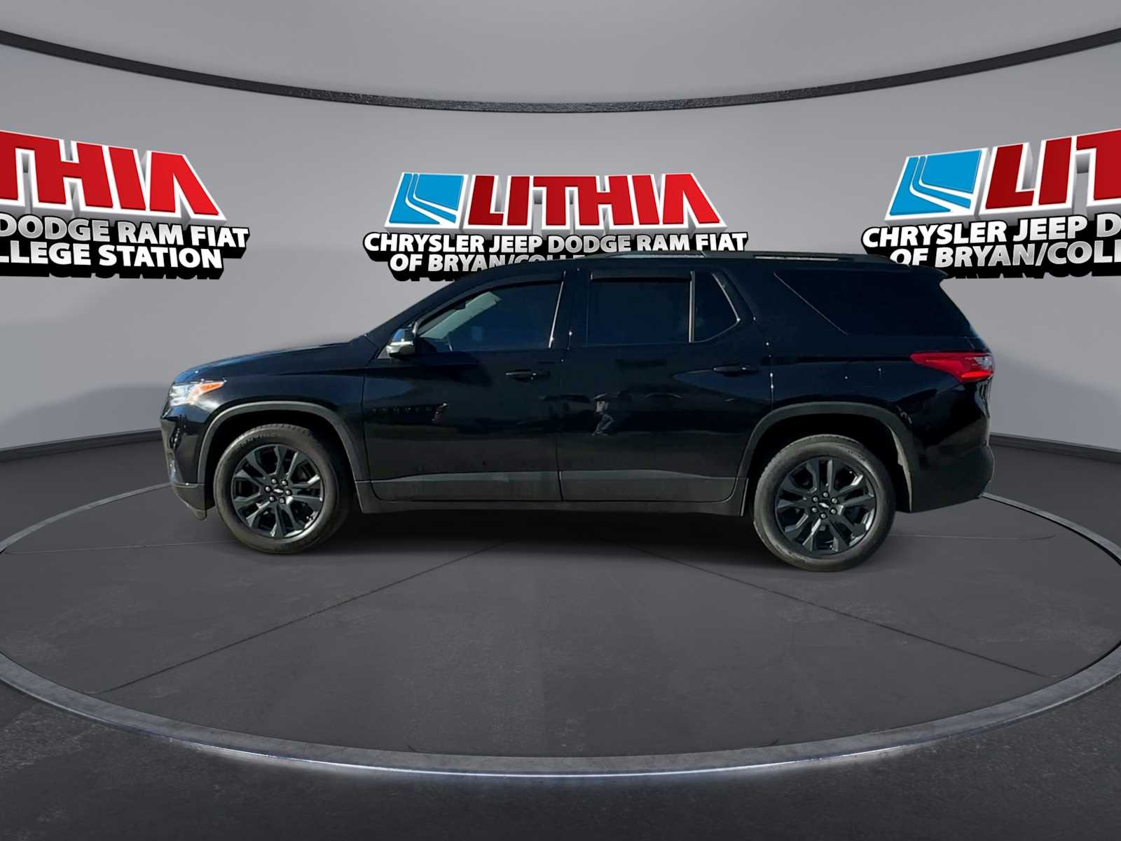 Thumbnail: 2021 Chevrolet Traverse - 5