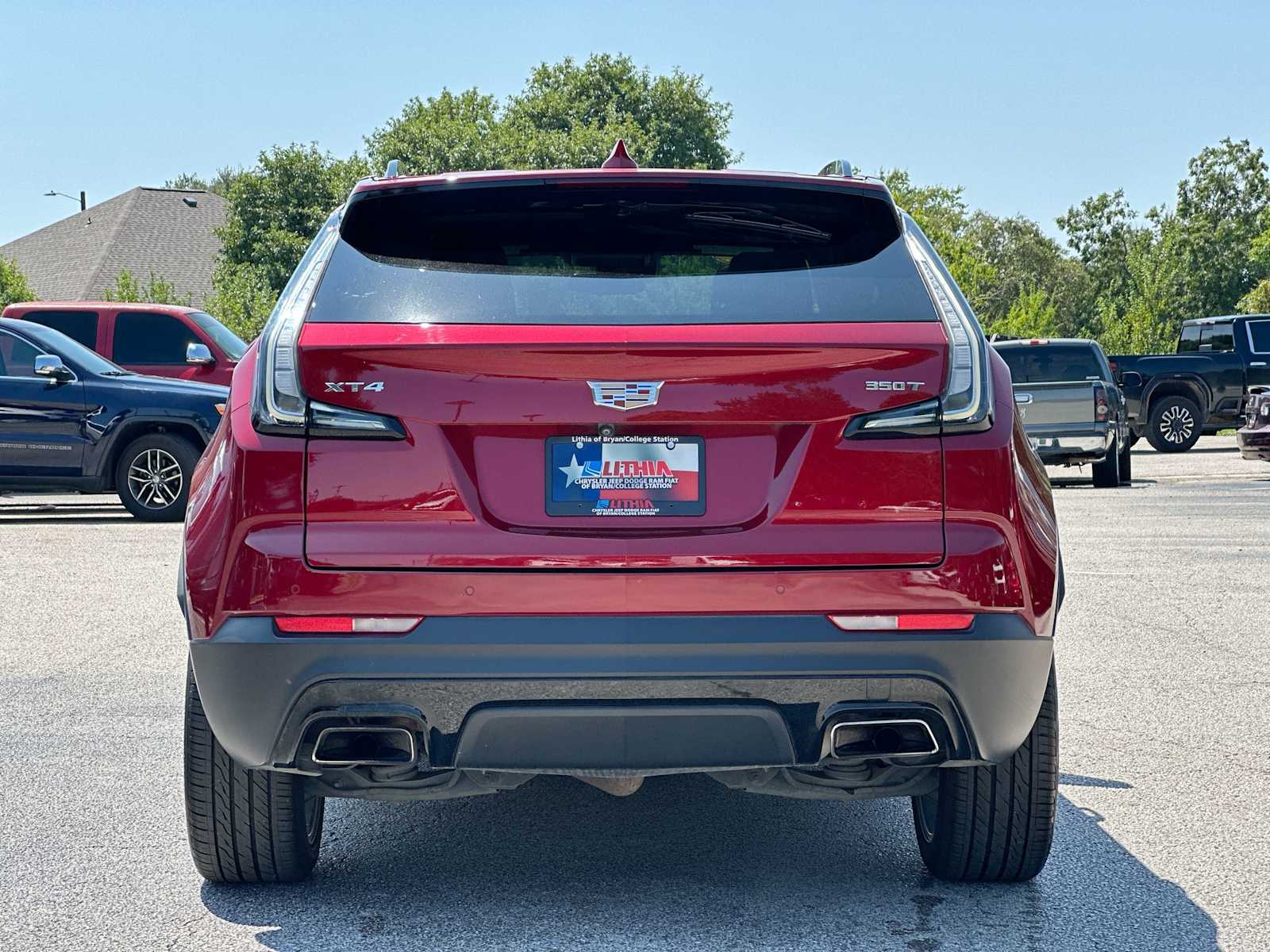 Thumbnail: 2020 Cadillac XT4 - 14