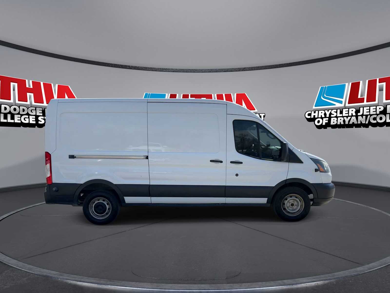 Thumbnail: 2016 Ford Transit Series - 9